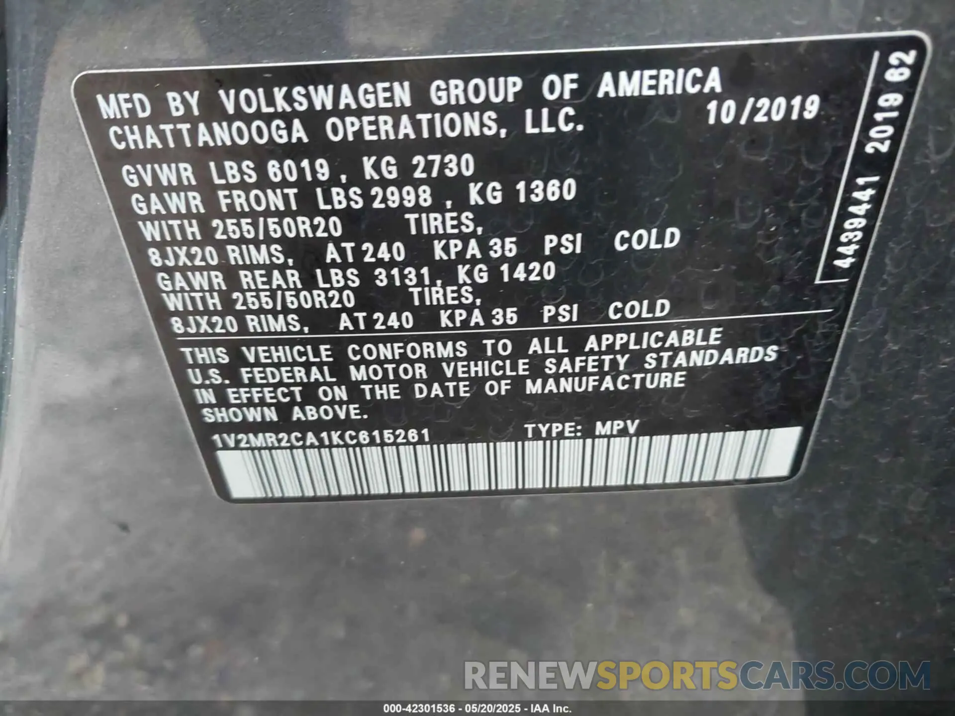 9 Photograph of a damaged car 1V2MR2CA1KC615261 VOLKSWAGEN ATLAS 2019