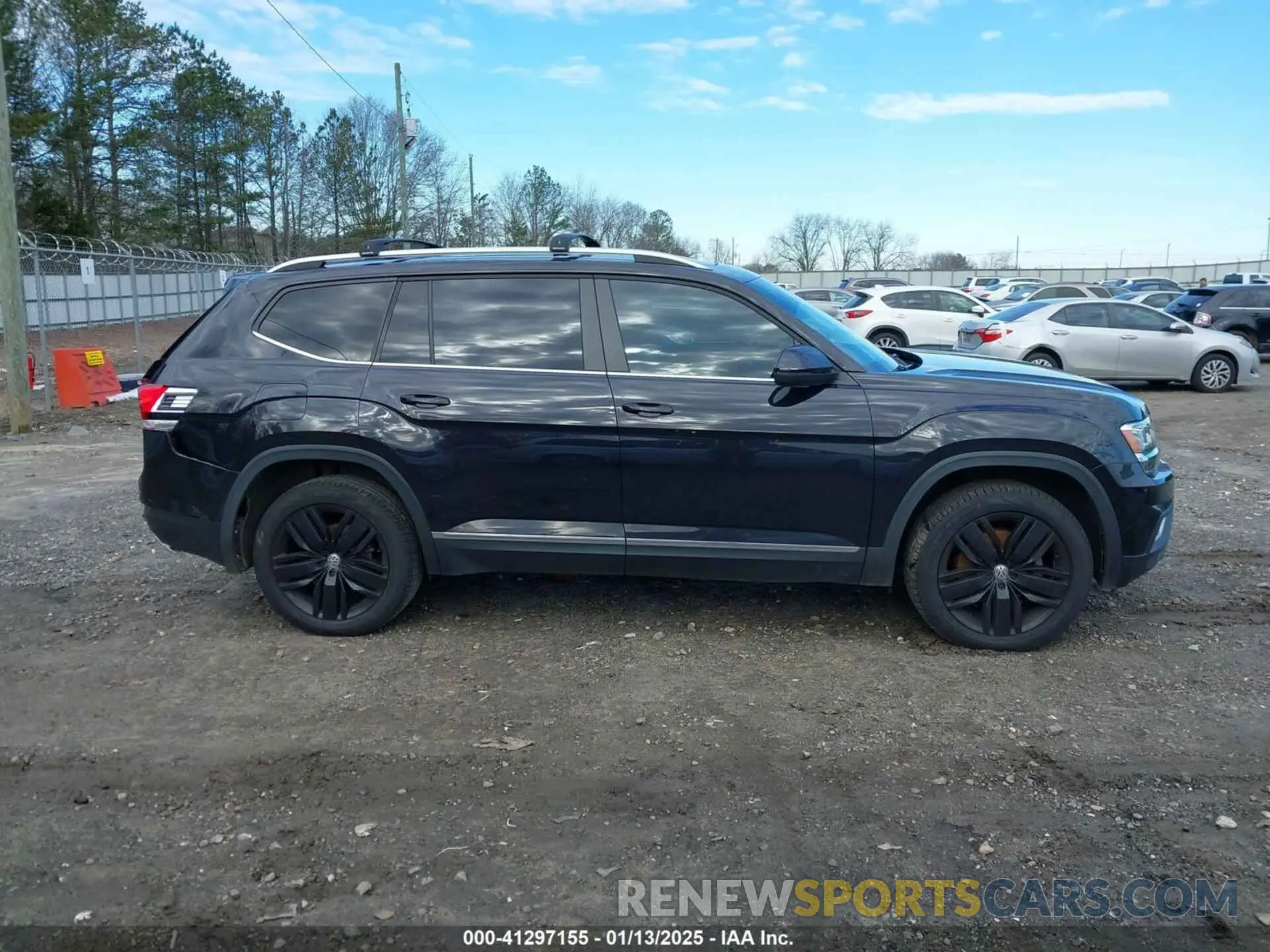 13 Photograph of a damaged car 1V2MR2CA1KC624073 VOLKSWAGEN ATLAS 2019
