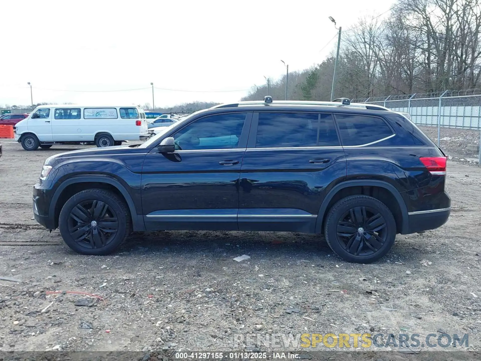 14 Photograph of a damaged car 1V2MR2CA1KC624073 VOLKSWAGEN ATLAS 2019