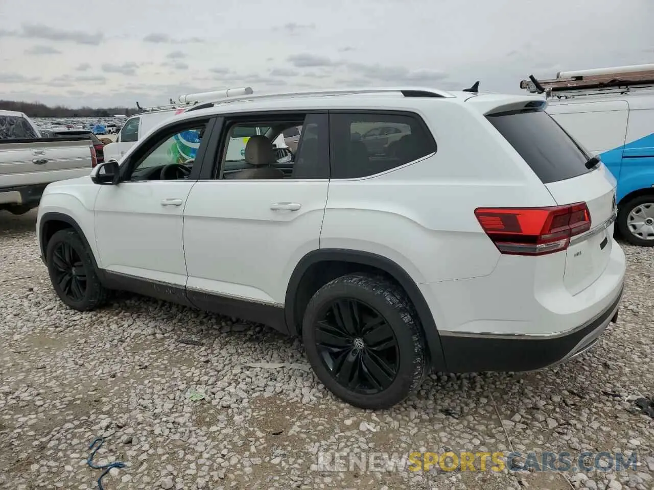 2 Фотография поврежденного автомобиля 1V2MR2CA2KC540537 VOLKSWAGEN ATLAS 2019