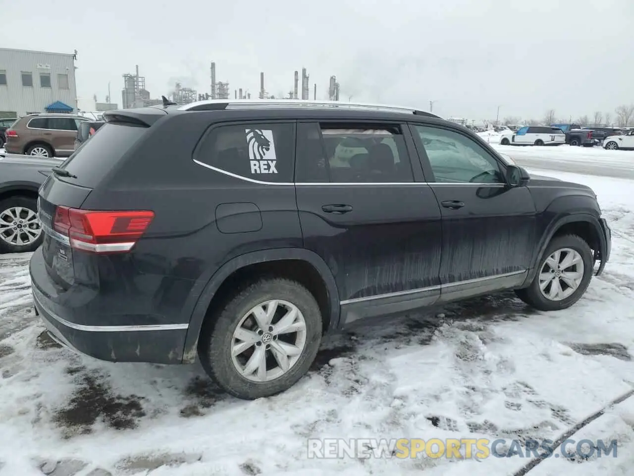 3 Photograph of a damaged car 1V2MR2CA2KC606617 VOLKSWAGEN ATLAS 2019