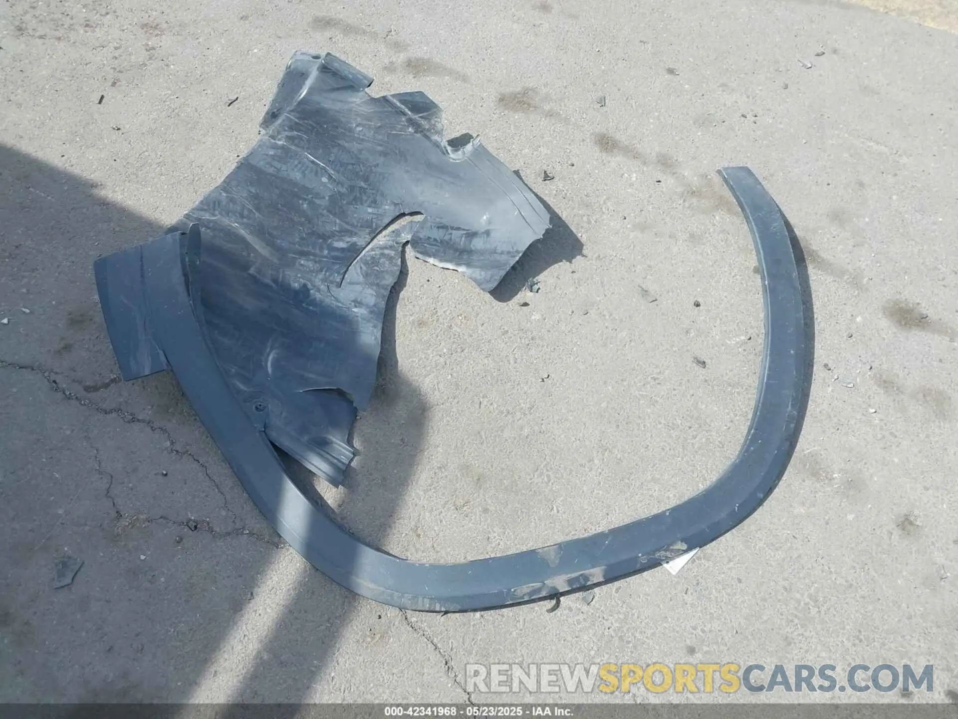 12 Photograph of a damaged car 1V2MR2CA6KC612422 VOLKSWAGEN ATLAS 2019