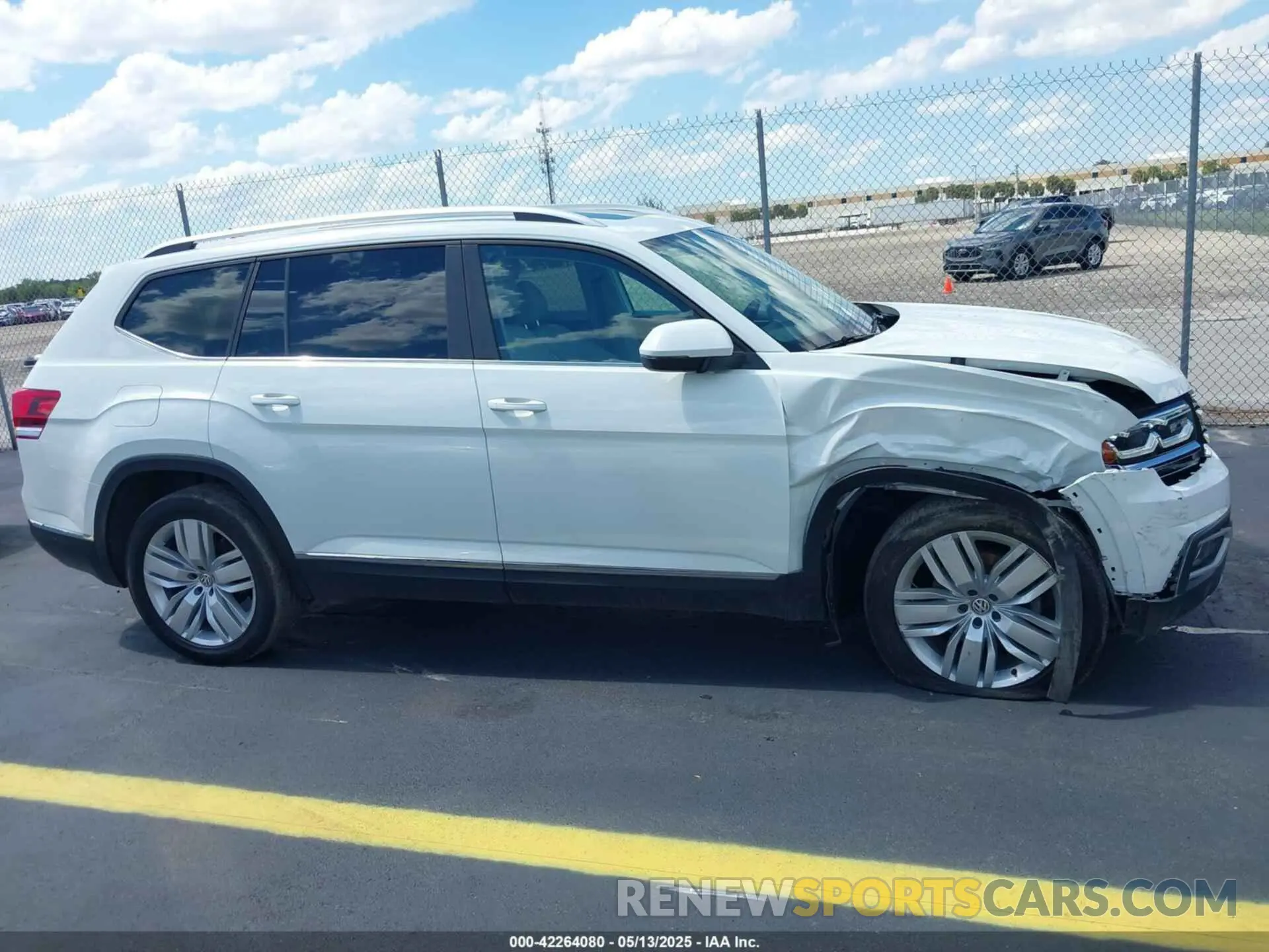 13 Фотография поврежденного автомобиля 1V2MR2CA7KC557754 VOLKSWAGEN ATLAS 2019