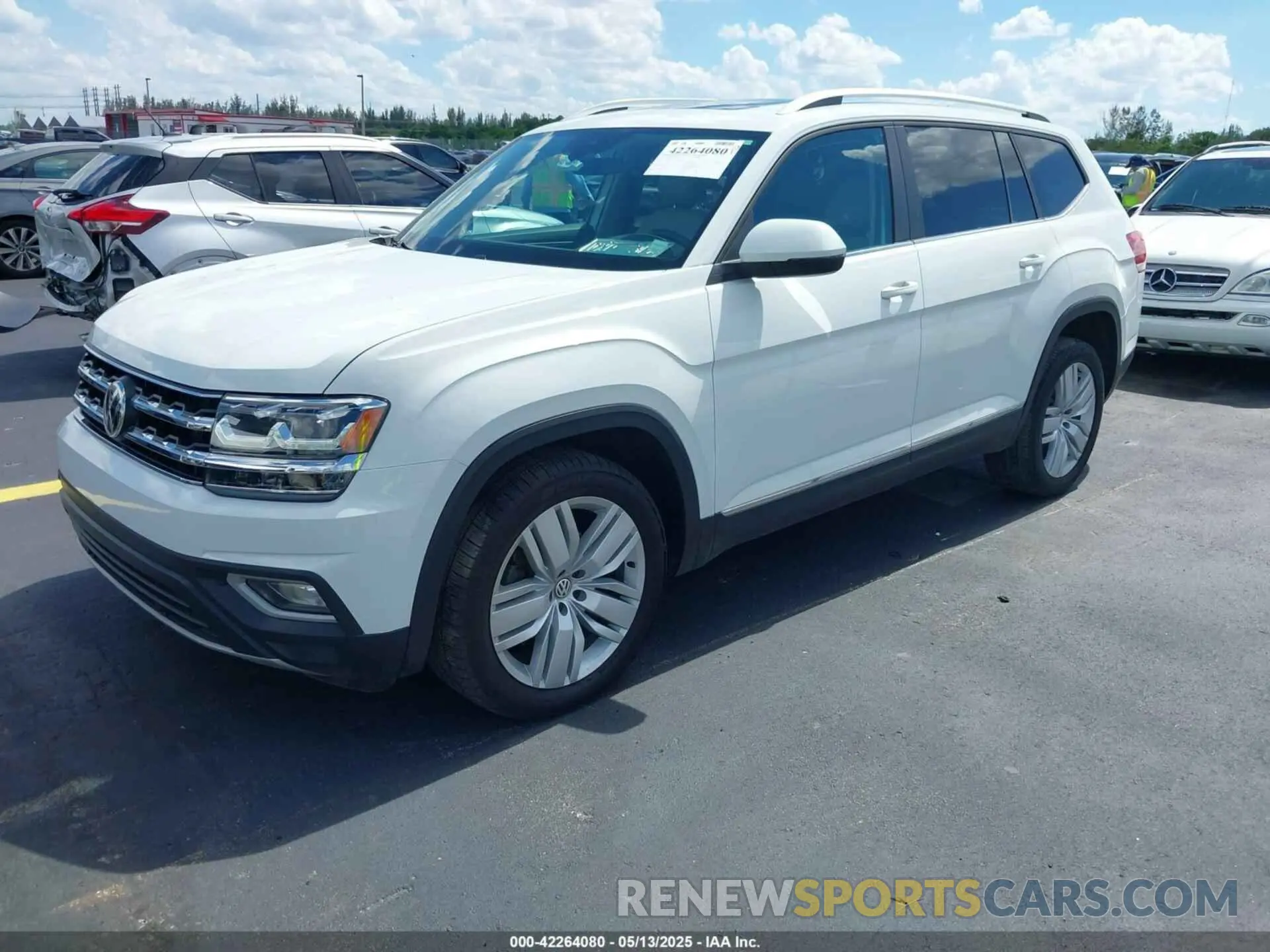 2 Фотография поврежденного автомобиля 1V2MR2CA7KC557754 VOLKSWAGEN ATLAS 2019