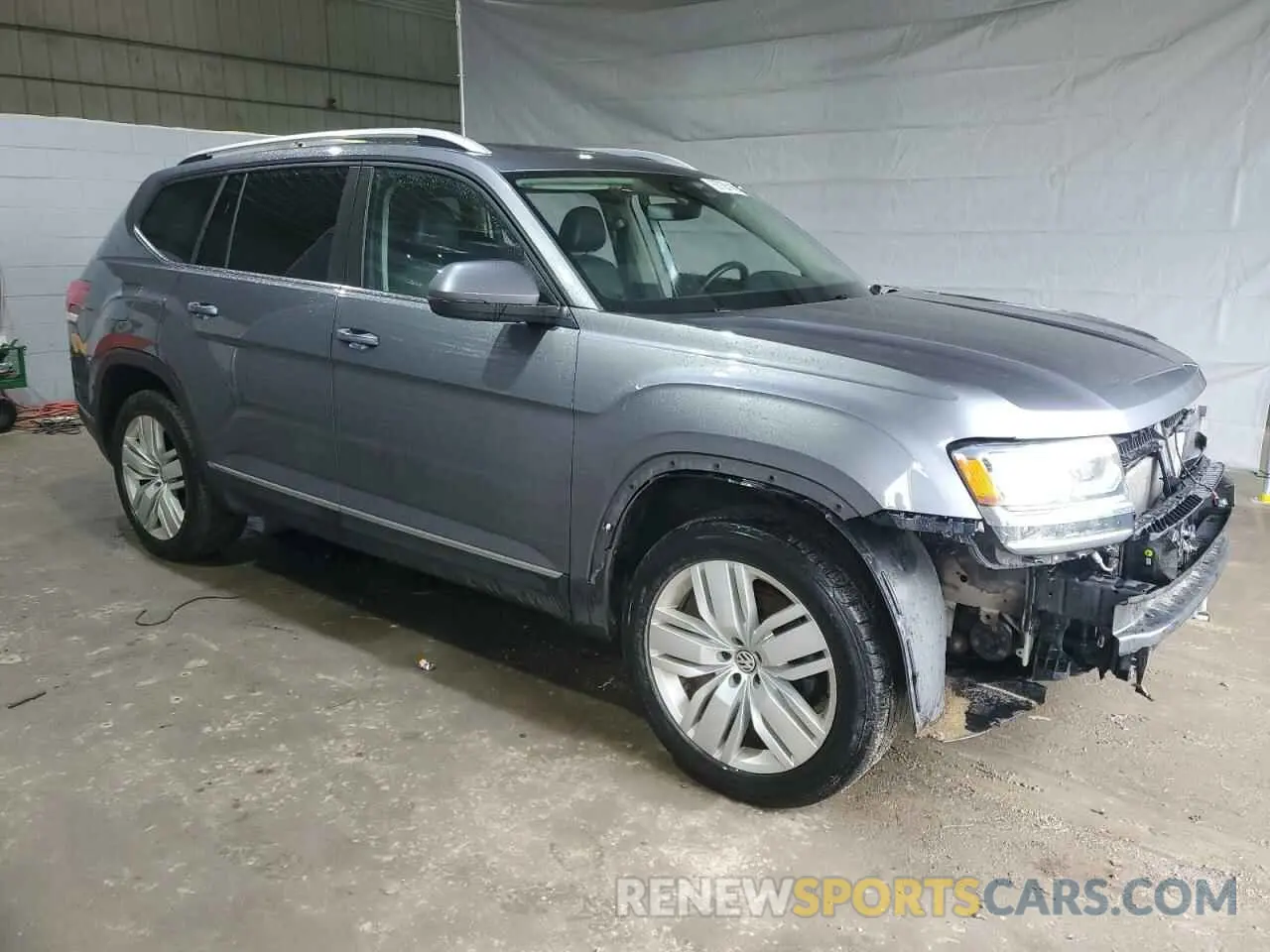 4 Photograph of a damaged car 1V2MR2CA7KC596473 VOLKSWAGEN ATLAS 2019