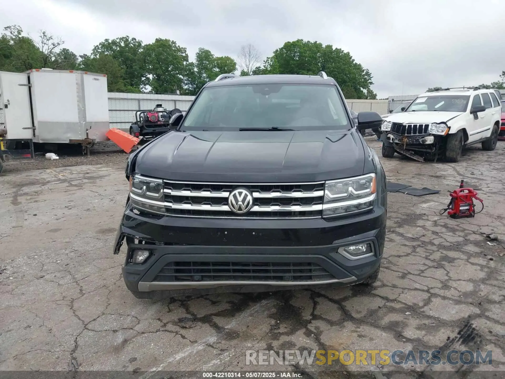 11 Photograph of a damaged car 1V2MR2CA9KC538672 VOLKSWAGEN ATLAS 2019