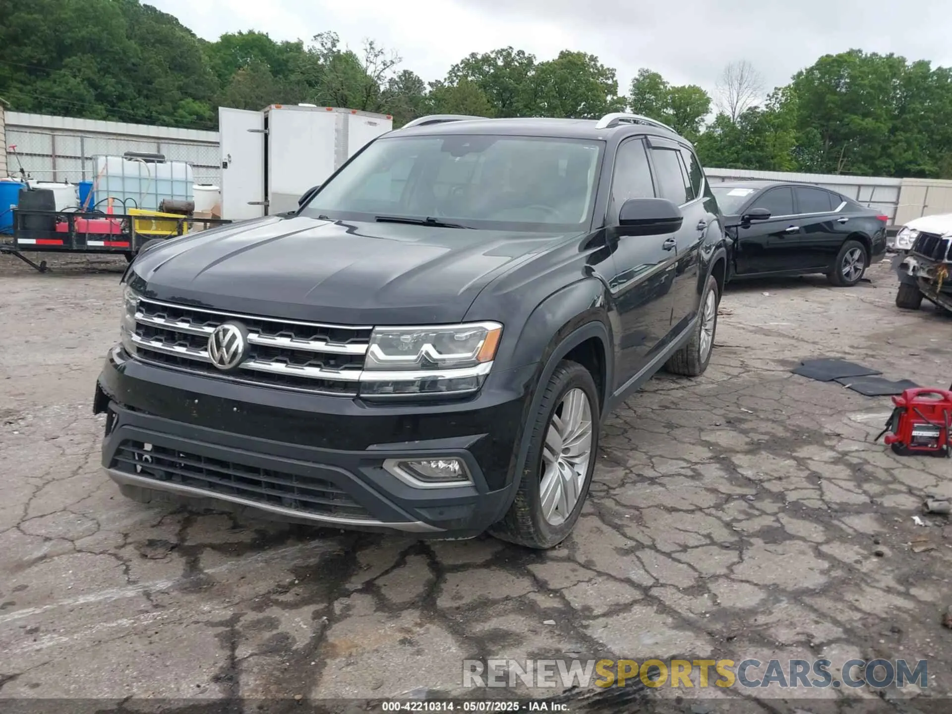 2 Photograph of a damaged car 1V2MR2CA9KC538672 VOLKSWAGEN ATLAS 2019