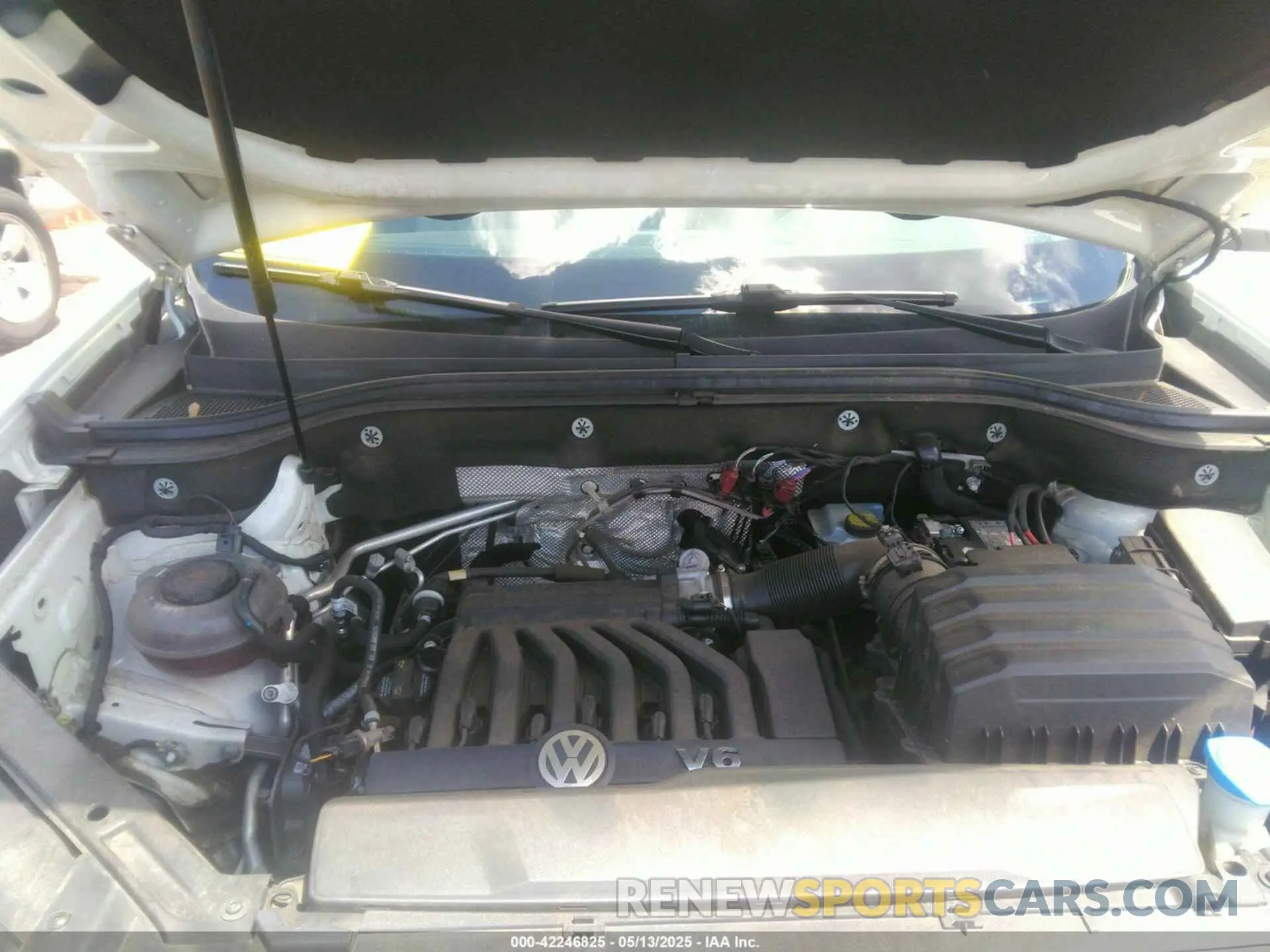 10 Фотография поврежденного автомобиля 1V2NR2CA2KC531552 VOLKSWAGEN ATLAS 2019