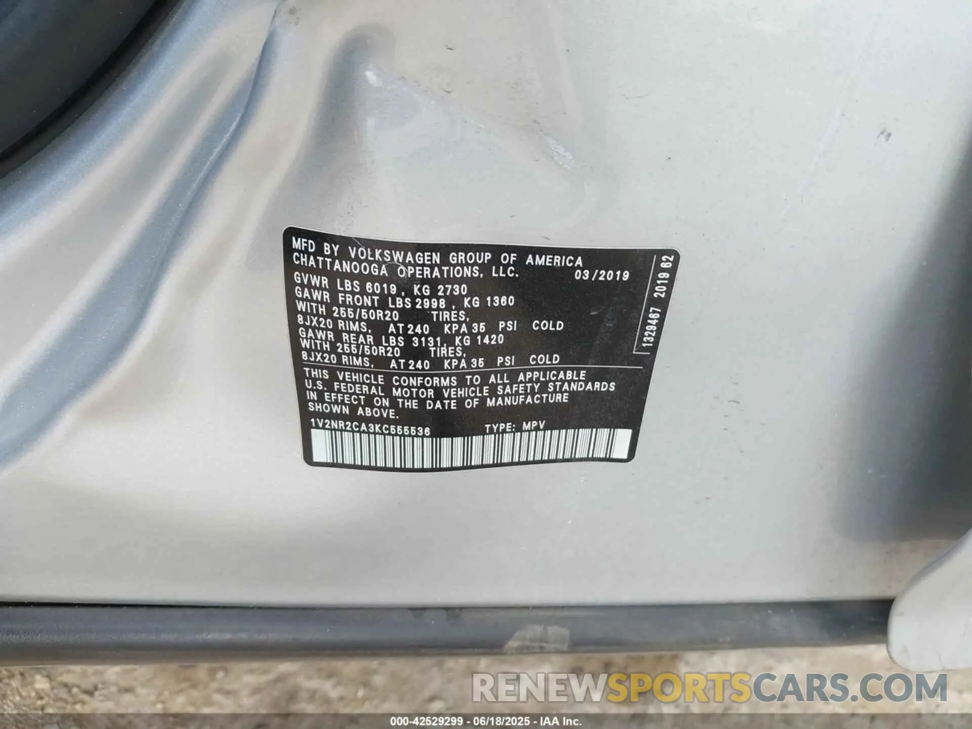9 Photograph of a damaged car 1V2NR2CA3KC555536 VOLKSWAGEN ATLAS 2019