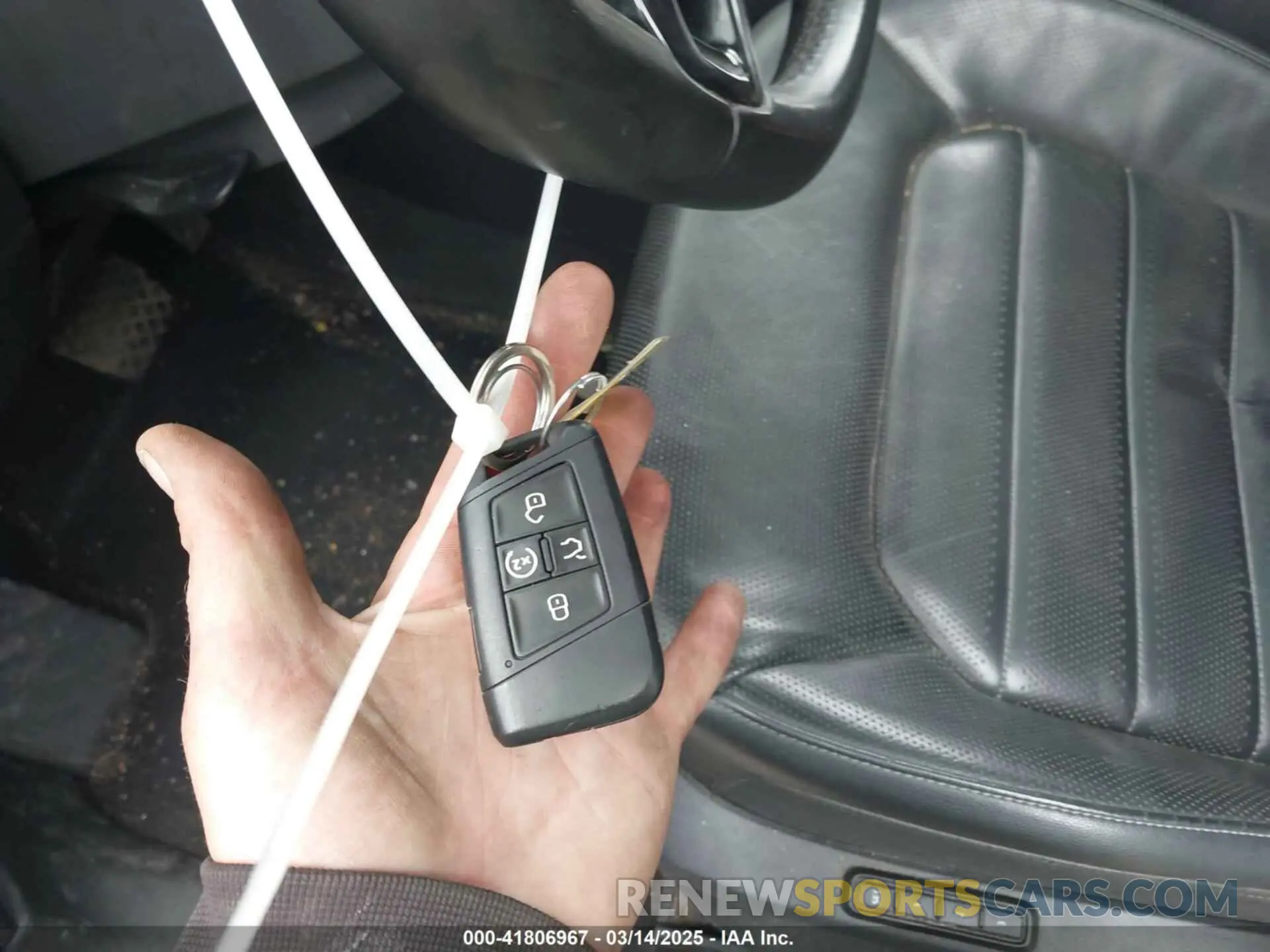 11 Photograph of a damaged car 1V2NR2CA5KC507911 VOLKSWAGEN ATLAS 2019
