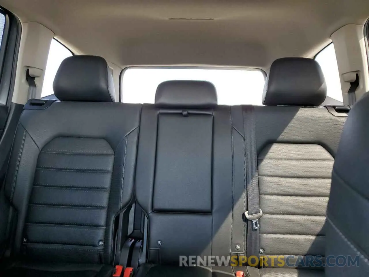 10 Фотография поврежденного автомобиля 1V2NR2CA5KC524661 VOLKSWAGEN ATLAS 2019