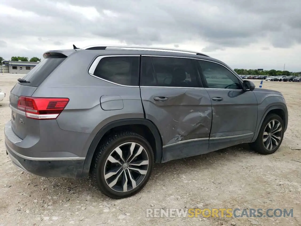 3 Фотография поврежденного автомобиля 1V2NR2CA6KC585601 VOLKSWAGEN ATLAS 2019