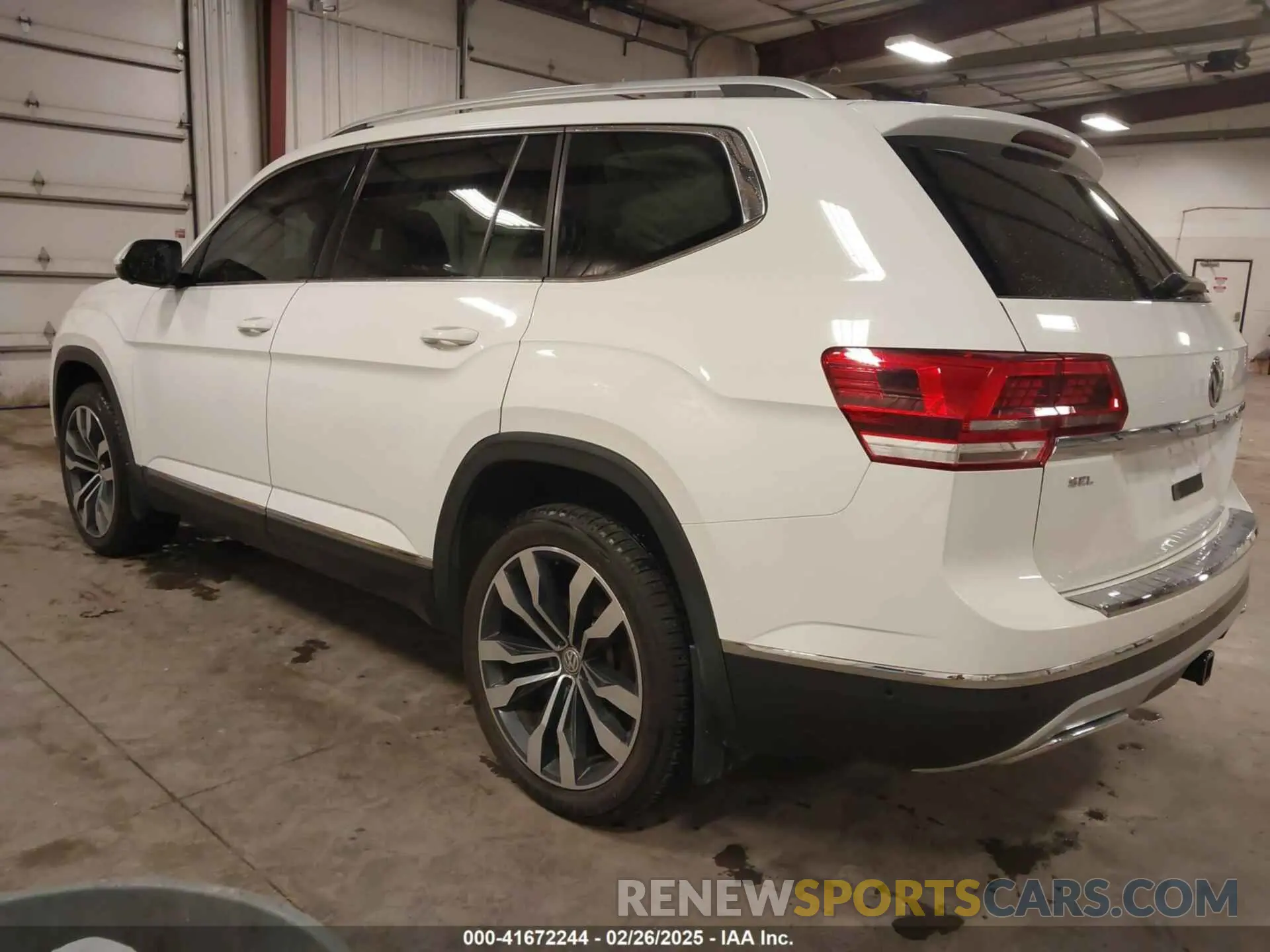 3 Photograph of a damaged car 1V2NR2CA6KC609119 VOLKSWAGEN ATLAS 2019