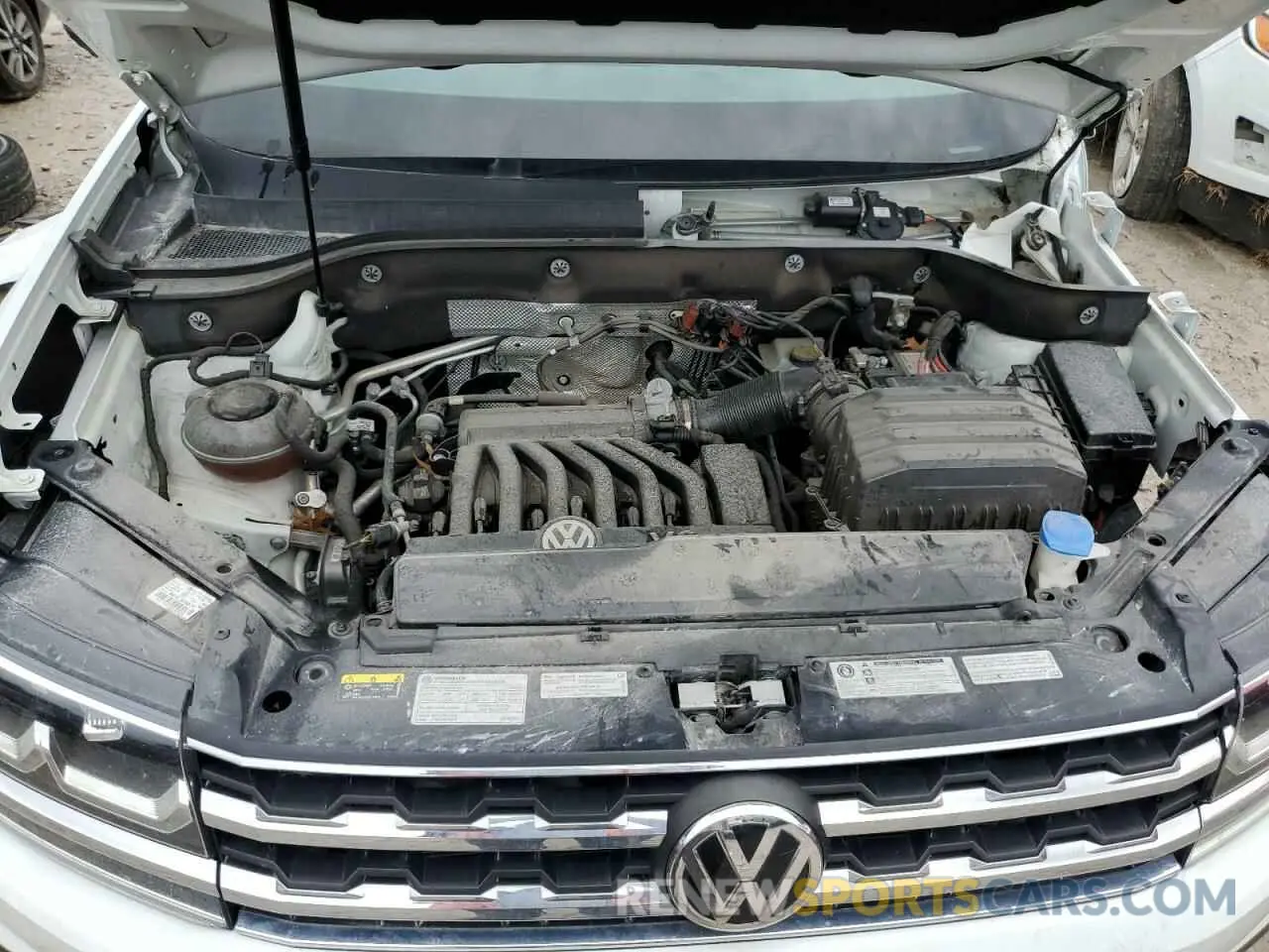 11 Photograph of a damaged car 1V2NR2CA8KC531197 VOLKSWAGEN ATLAS 2019
