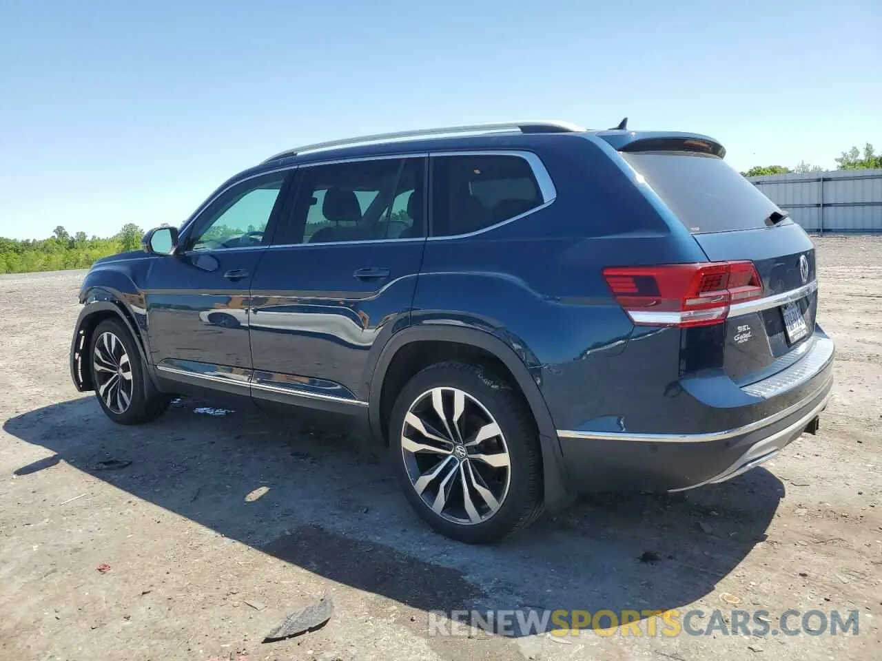 2 Photograph of a damaged car 1V2NR2CA9KC602262 VOLKSWAGEN ATLAS 2019