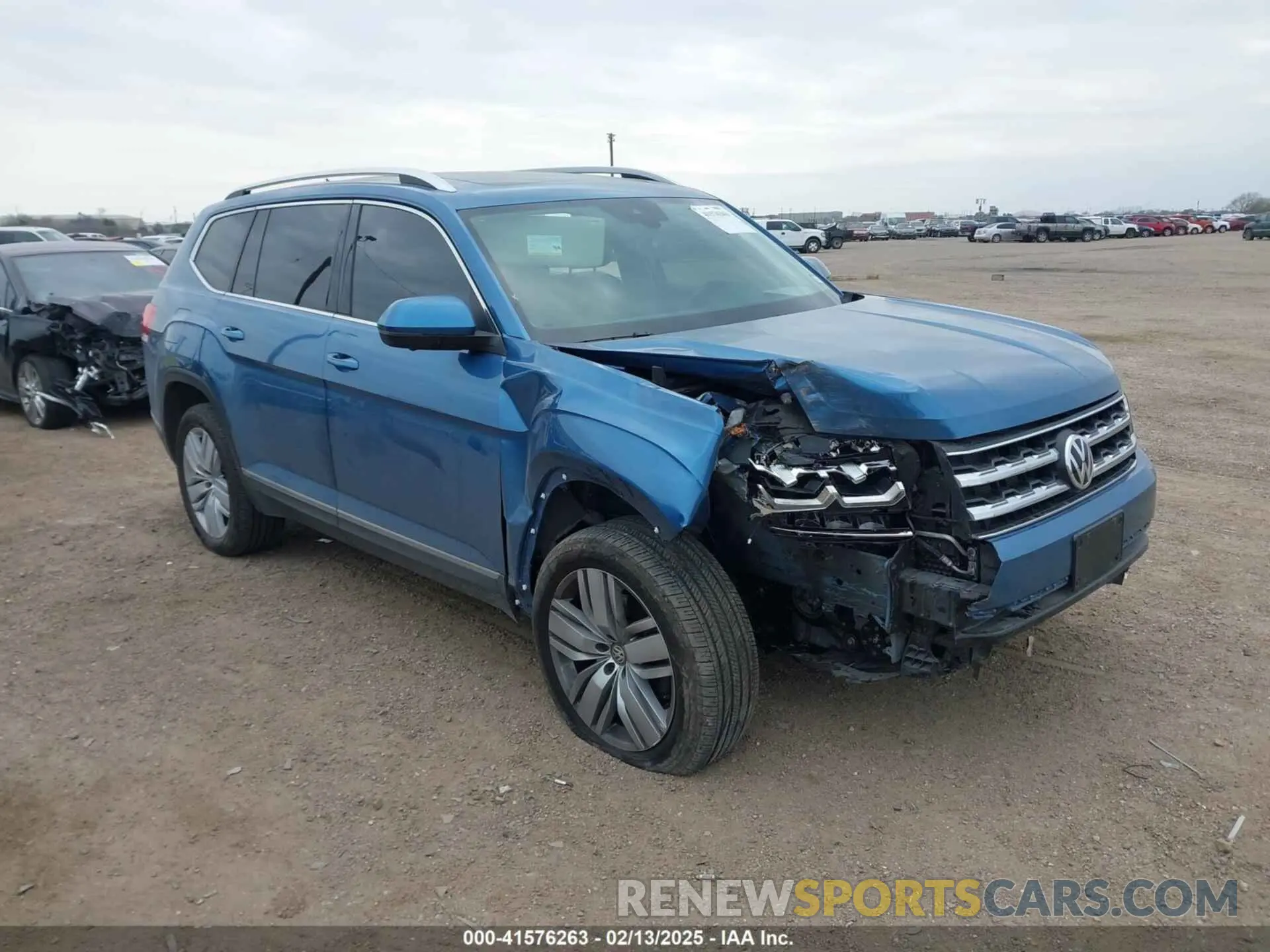 1 Photograph of a damaged car 1V2NR2CAXKC546025 VOLKSWAGEN ATLAS 2019