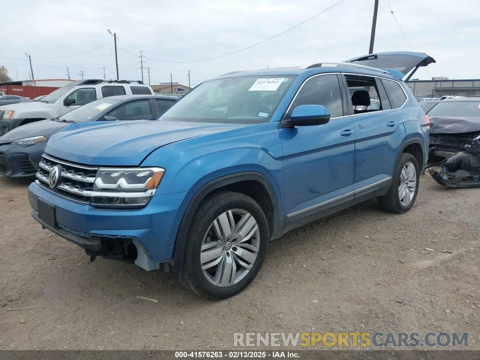 2 Photograph of a damaged car 1V2NR2CAXKC546025 VOLKSWAGEN ATLAS 2019