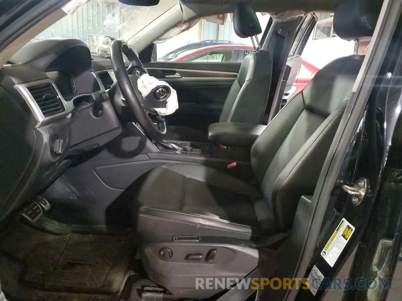 7 Photograph of a damaged car 1V2RR2CA2KC558350 VOLKSWAGEN ATLAS 2019