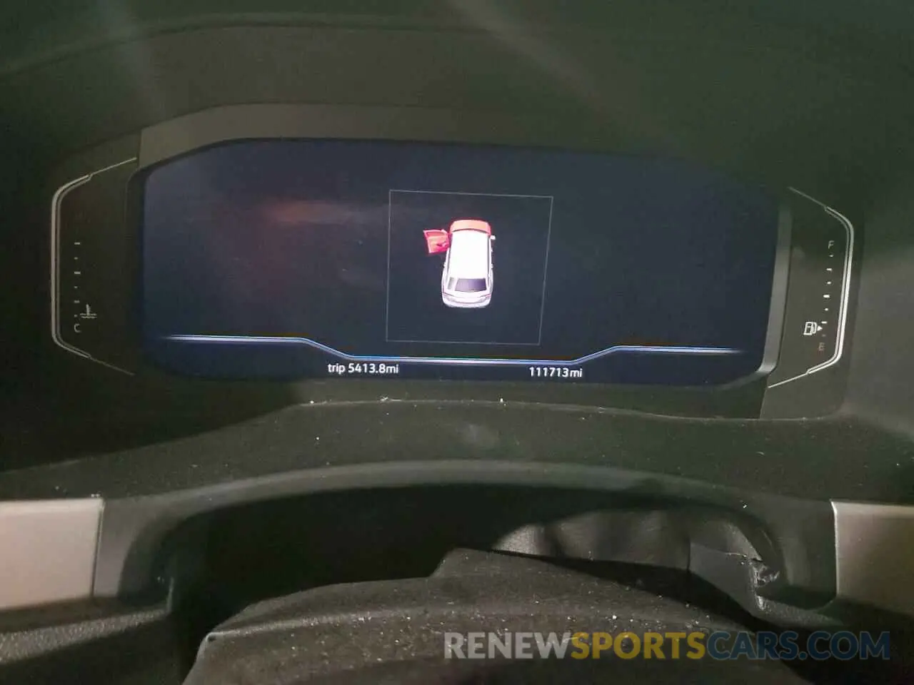 9 Photograph of a damaged car 1V2RR2CA2KC558350 VOLKSWAGEN ATLAS 2019