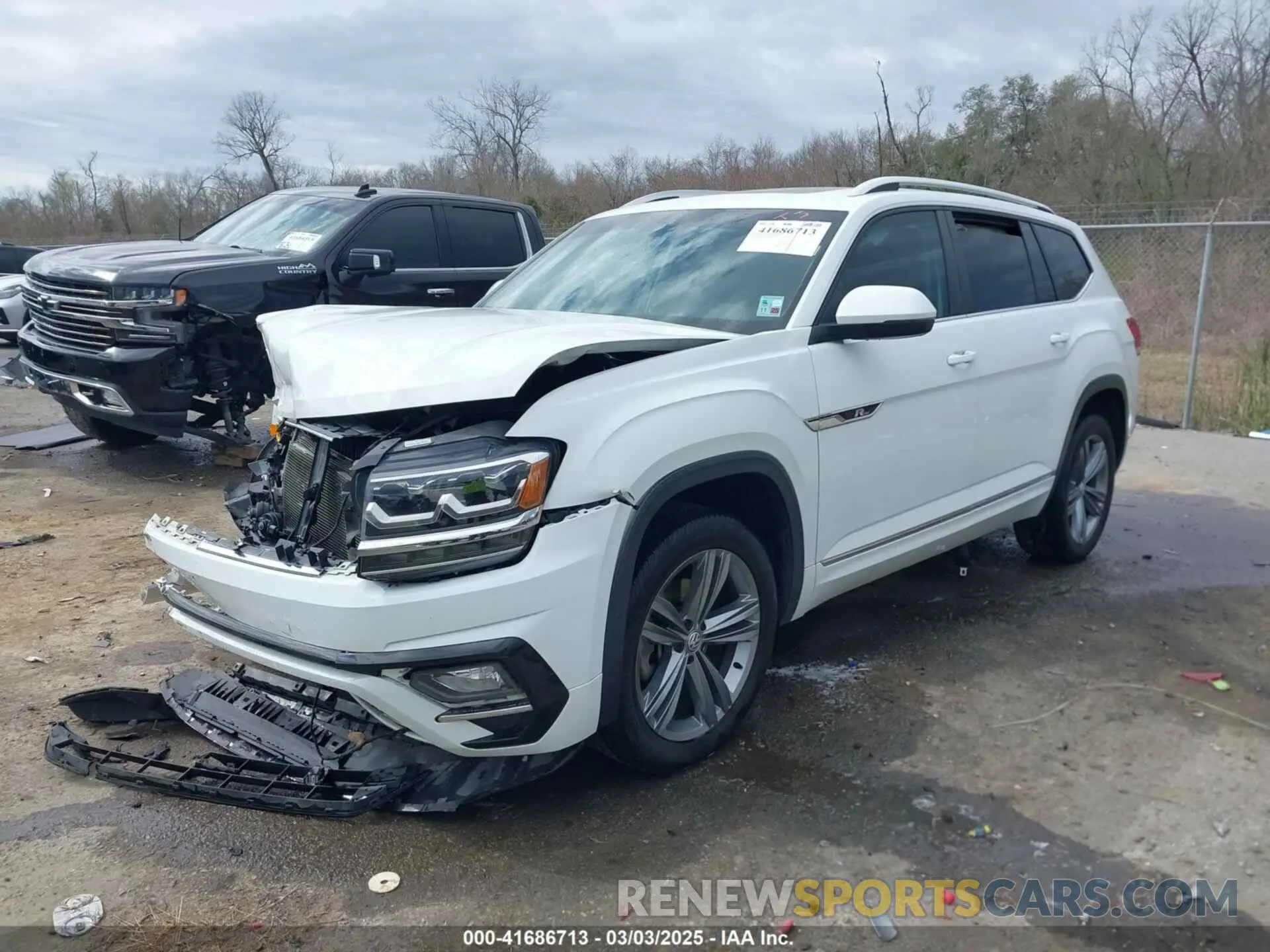 2 Photograph of a damaged car 1V2RR2CA6KC594588 VOLKSWAGEN ATLAS 2019