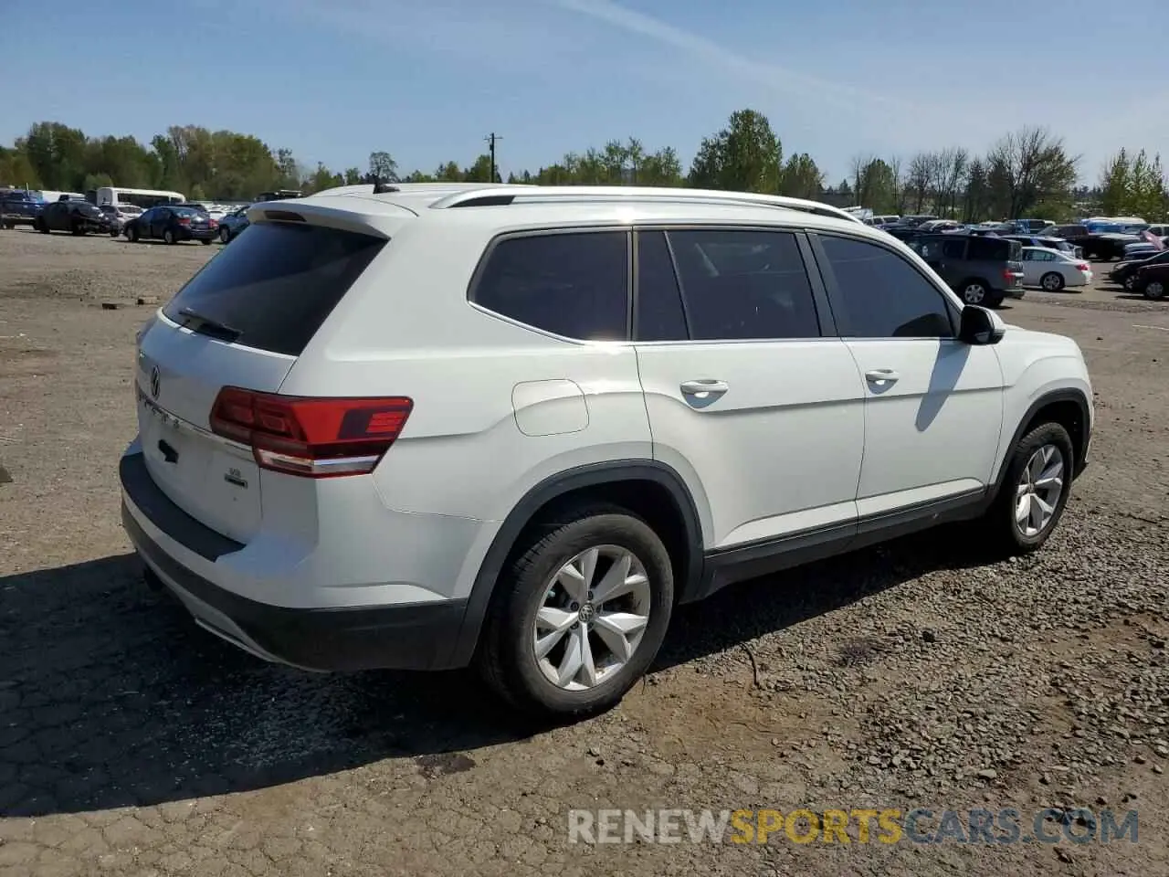 3 Photograph of a damaged car 1V2UR2CA1KC510302 VOLKSWAGEN ATLAS 2019