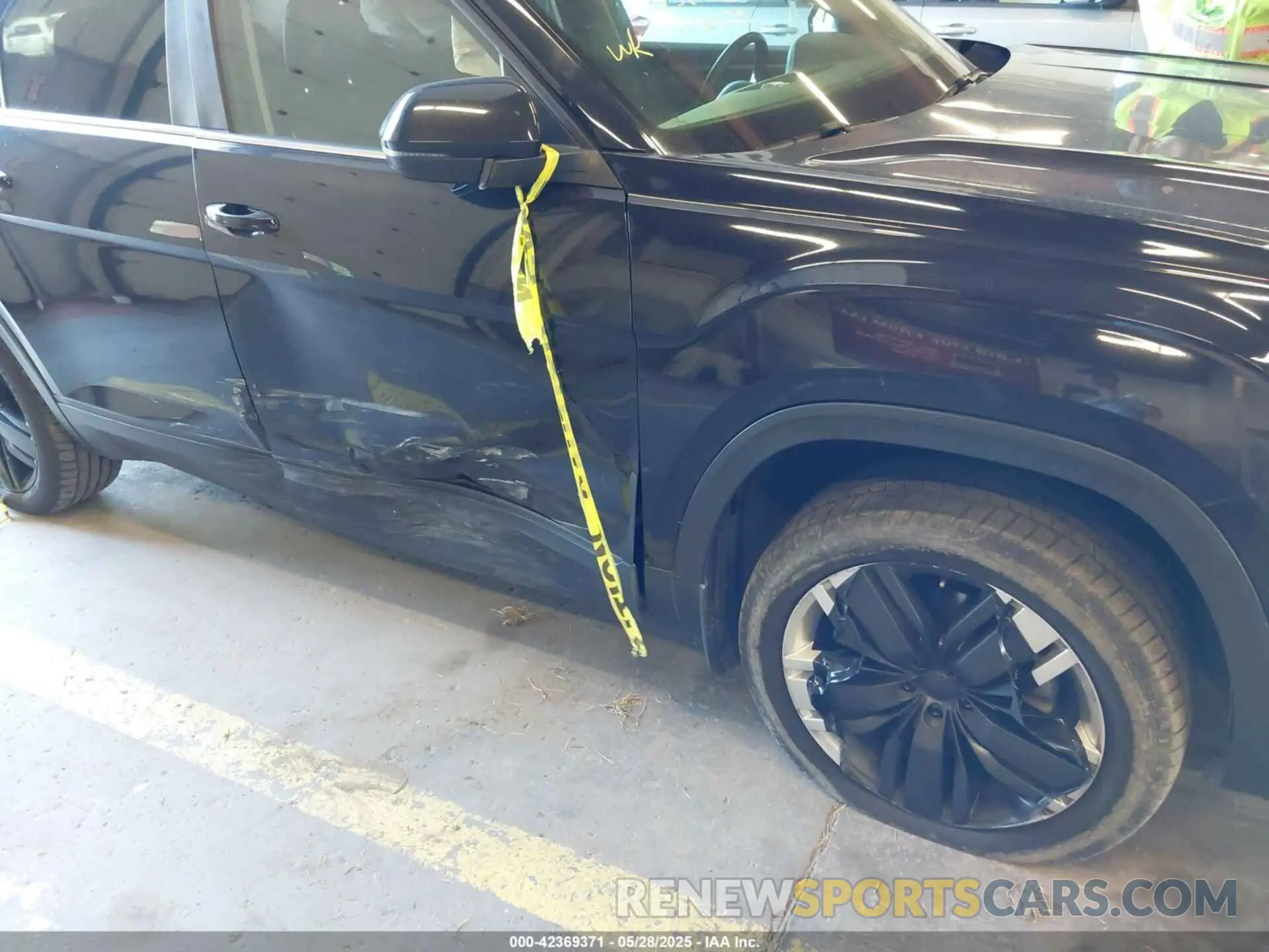 6 Фотография поврежденного автомобиля 1V2UR2CA2KC515962 VOLKSWAGEN ATLAS 2019