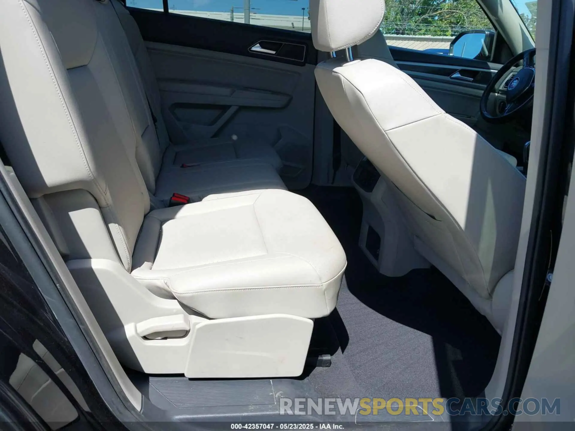 8 Фотография поврежденного автомобиля 1V2UR2CA2KC528291 VOLKSWAGEN ATLAS 2019
