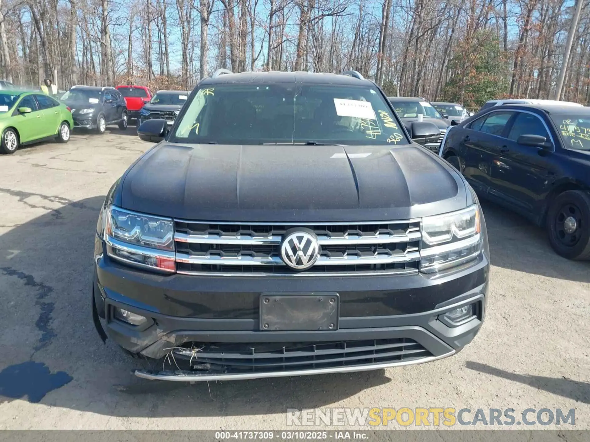 12 Photograph of a damaged car 1V2UR2CA2KC549769 VOLKSWAGEN ATLAS 2019