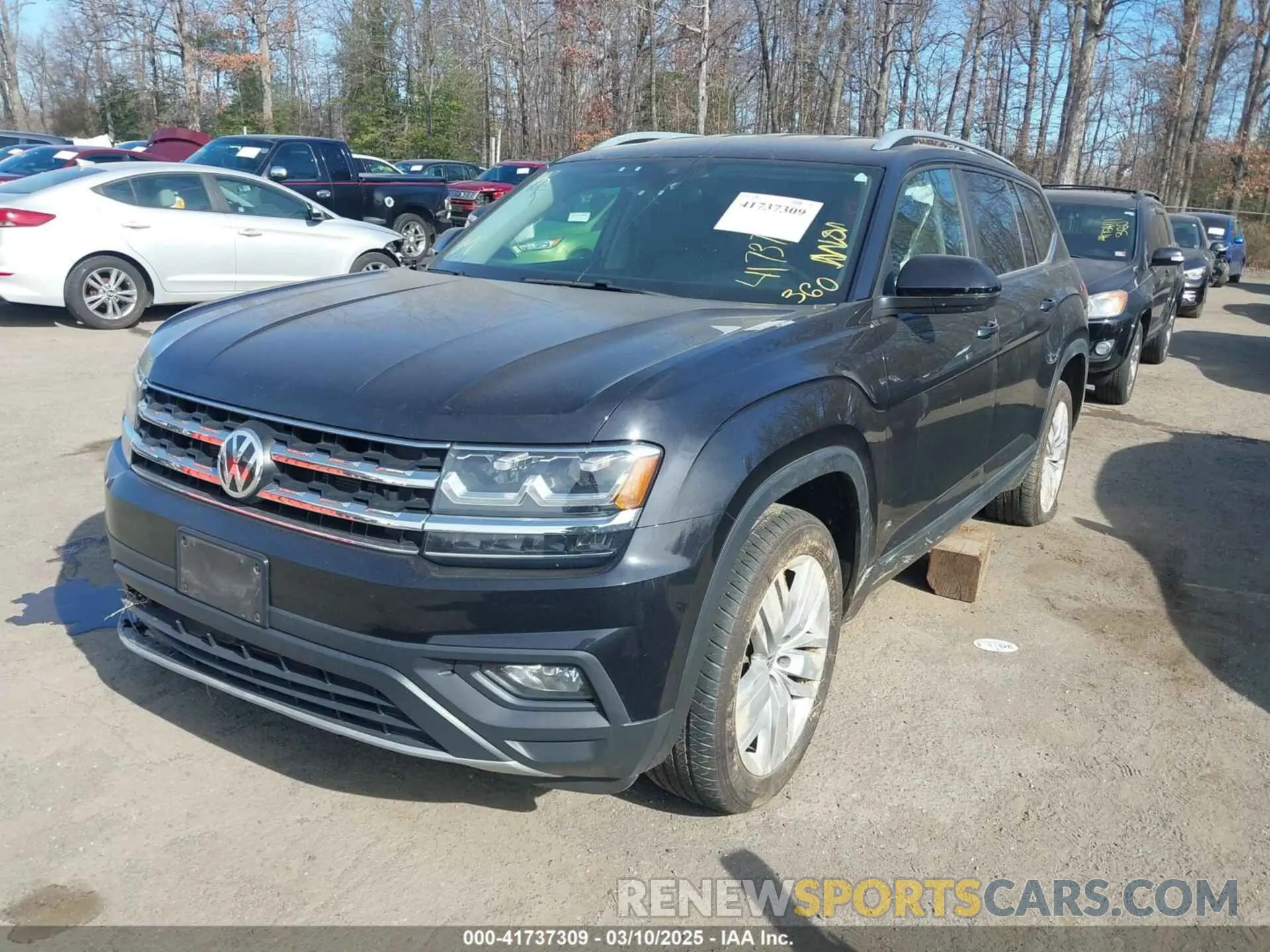 2 Photograph of a damaged car 1V2UR2CA2KC549769 VOLKSWAGEN ATLAS 2019