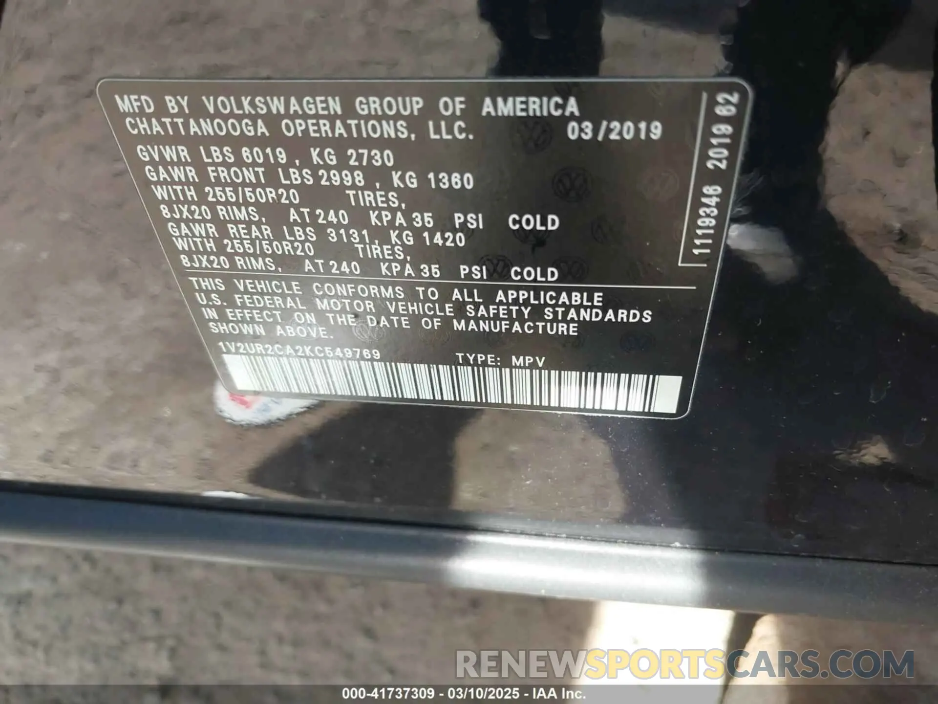 9 Photograph of a damaged car 1V2UR2CA2KC549769 VOLKSWAGEN ATLAS 2019