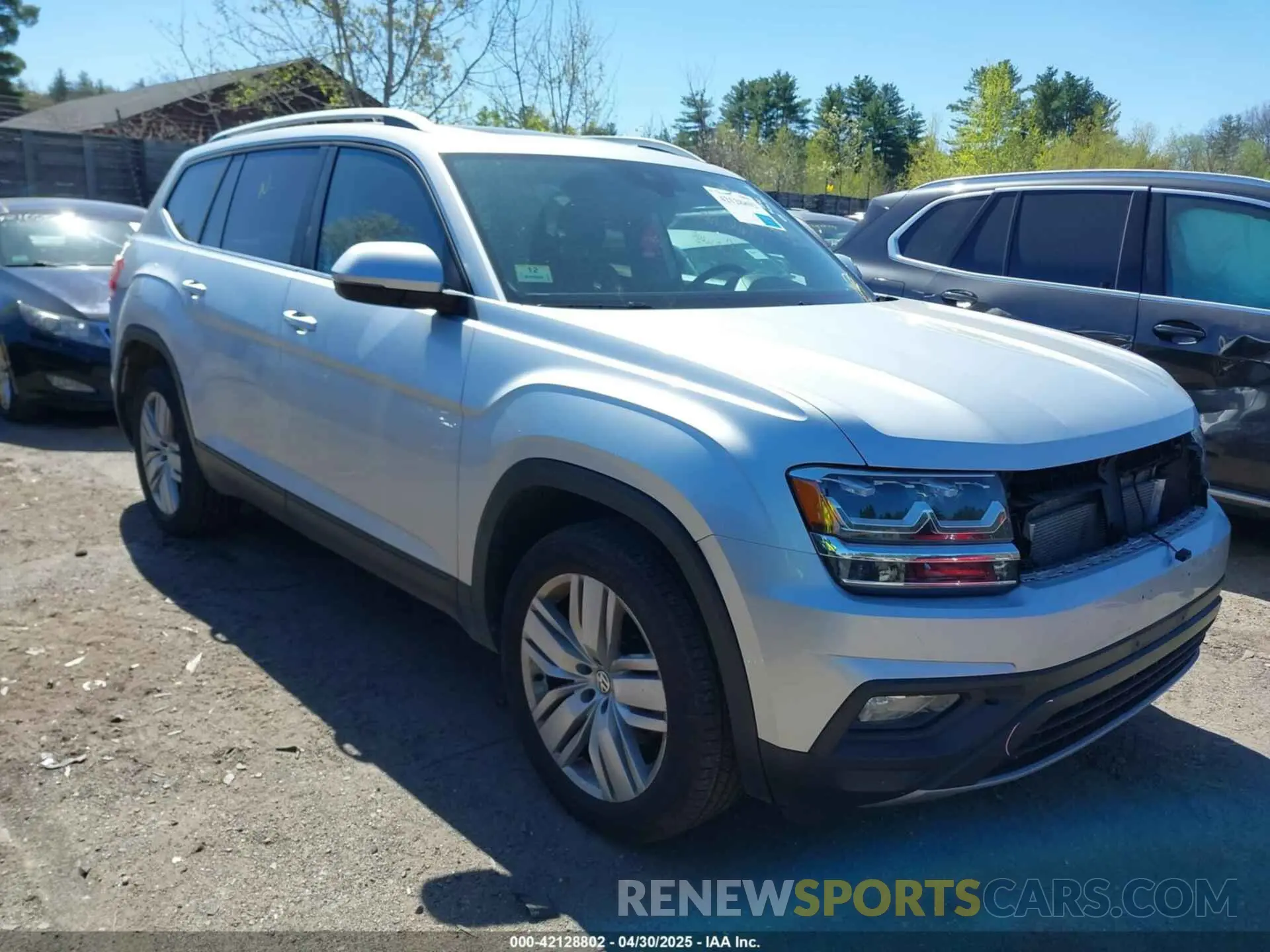 1 Photograph of a damaged car 1V2UR2CA2KC554552 VOLKSWAGEN ATLAS 2019