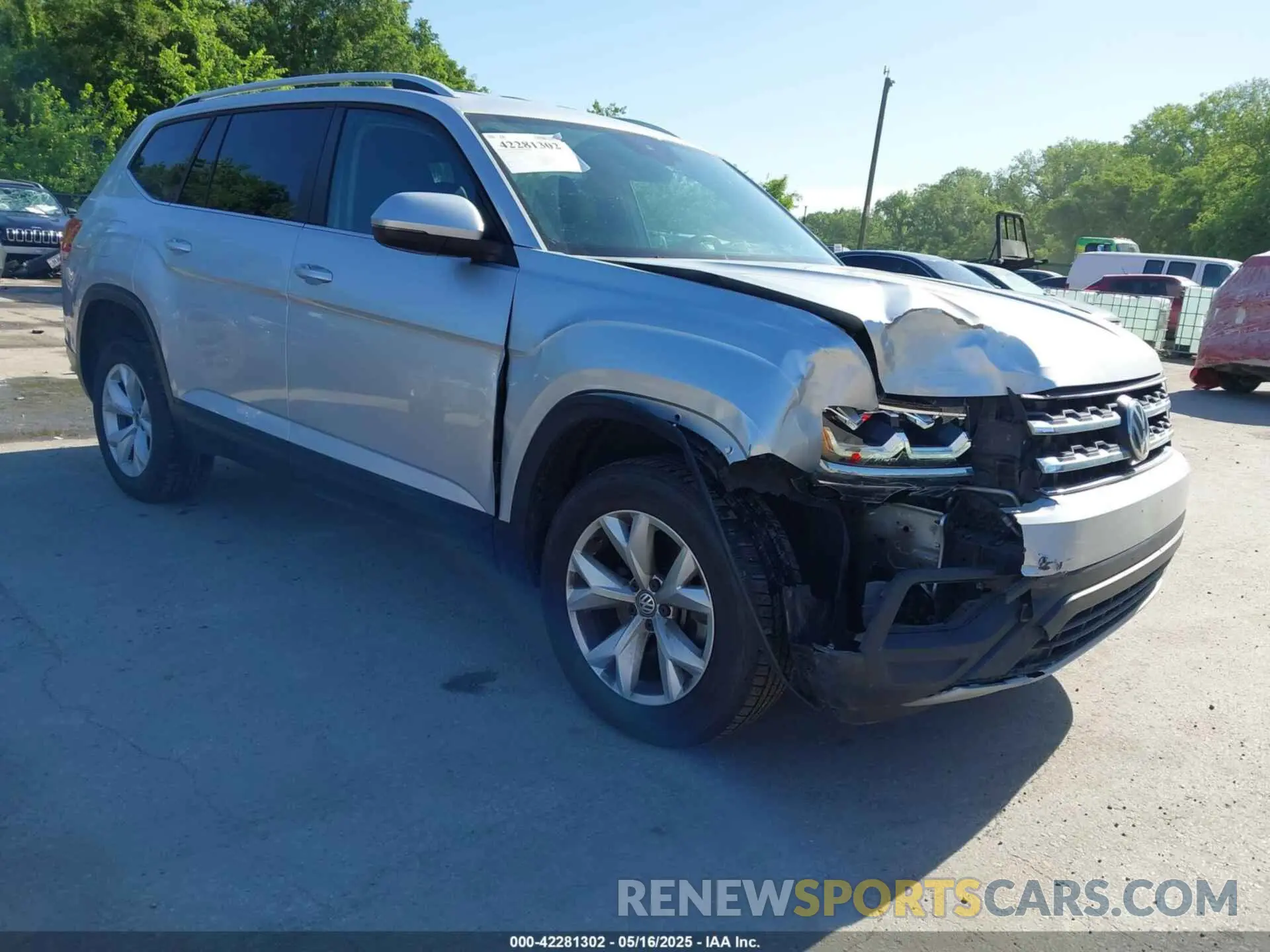 1 Фотография поврежденного автомобиля 1V2UR2CA2KC557449 VOLKSWAGEN ATLAS 2019