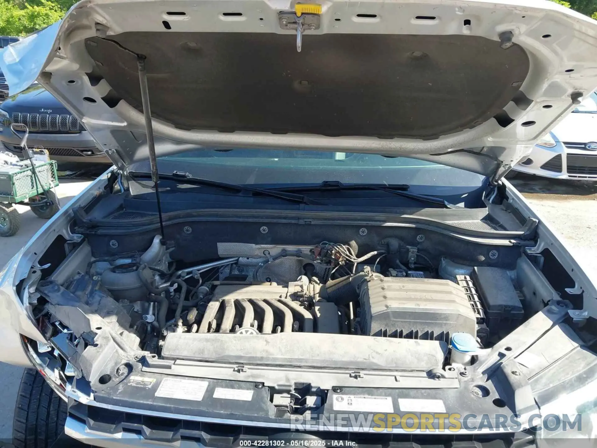 10 Фотография поврежденного автомобиля 1V2UR2CA2KC557449 VOLKSWAGEN ATLAS 2019