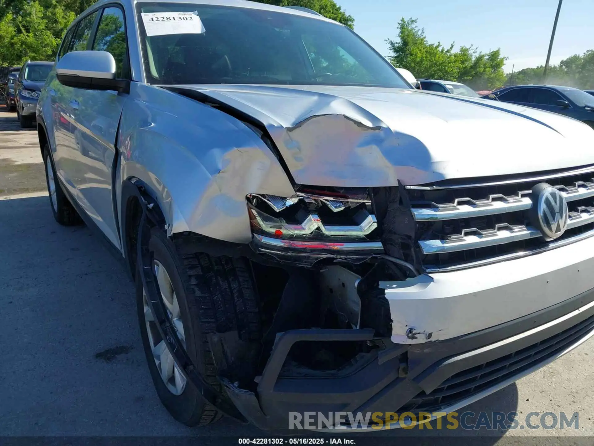6 Фотография поврежденного автомобиля 1V2UR2CA2KC557449 VOLKSWAGEN ATLAS 2019