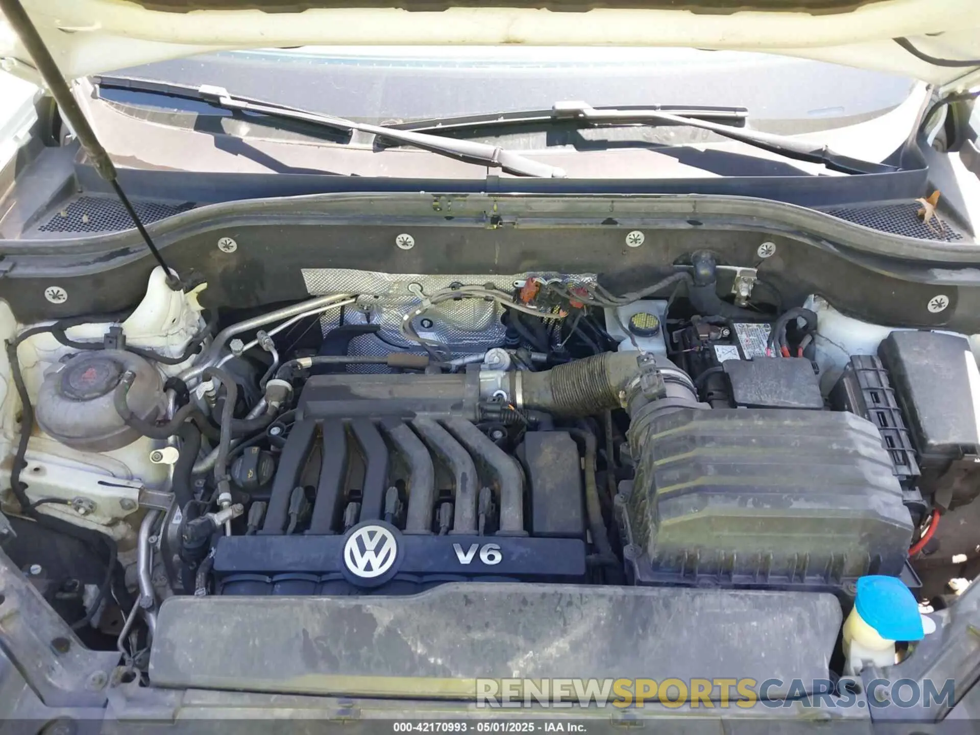 10 Фотография поврежденного автомобиля 1V2UR2CA2KC590287 VOLKSWAGEN ATLAS 2019