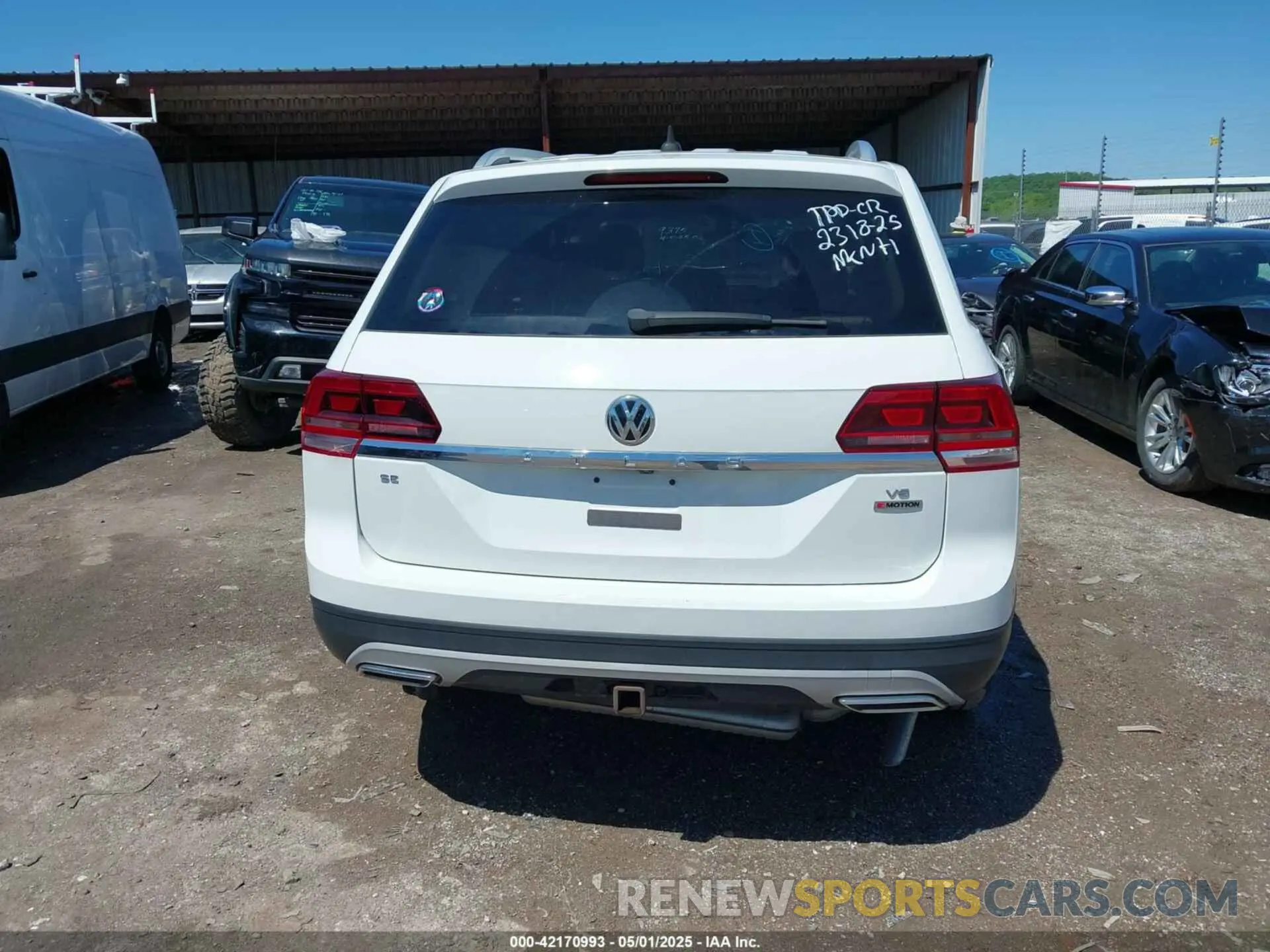 17 Фотография поврежденного автомобиля 1V2UR2CA2KC590287 VOLKSWAGEN ATLAS 2019