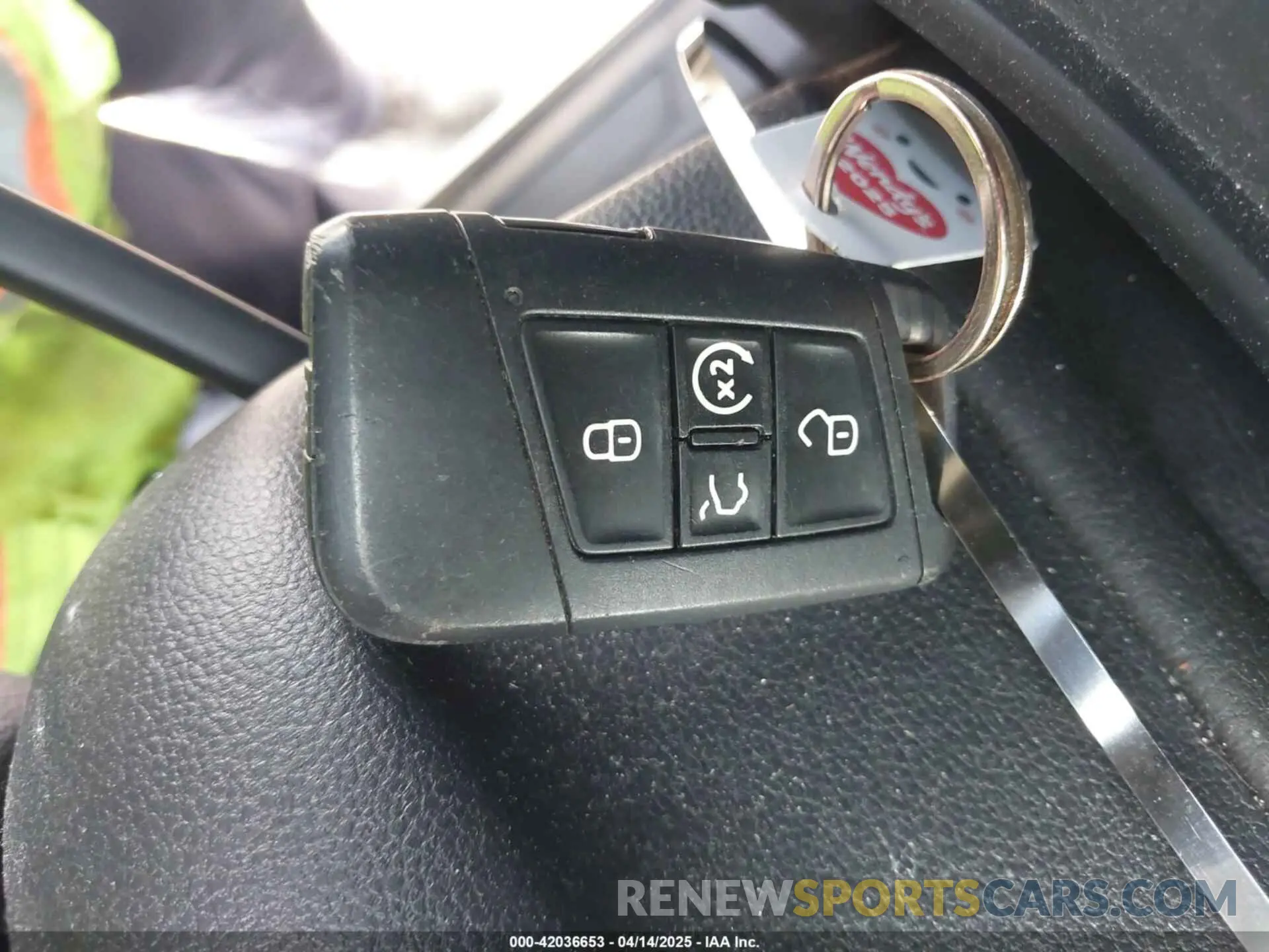 11 Photograph of a damaged car 1V2UR2CA3KC613804 VOLKSWAGEN ATLAS 2019