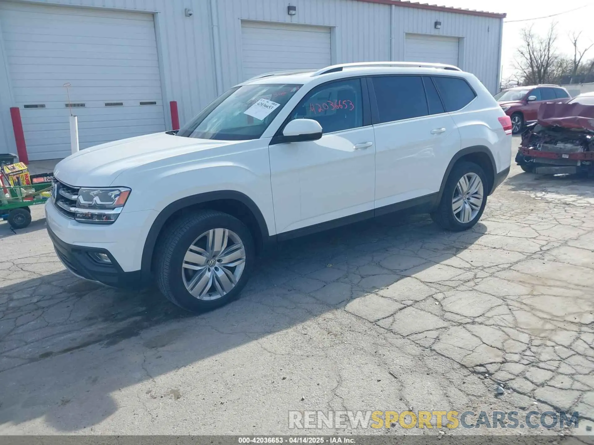 2 Photograph of a damaged car 1V2UR2CA3KC613804 VOLKSWAGEN ATLAS 2019