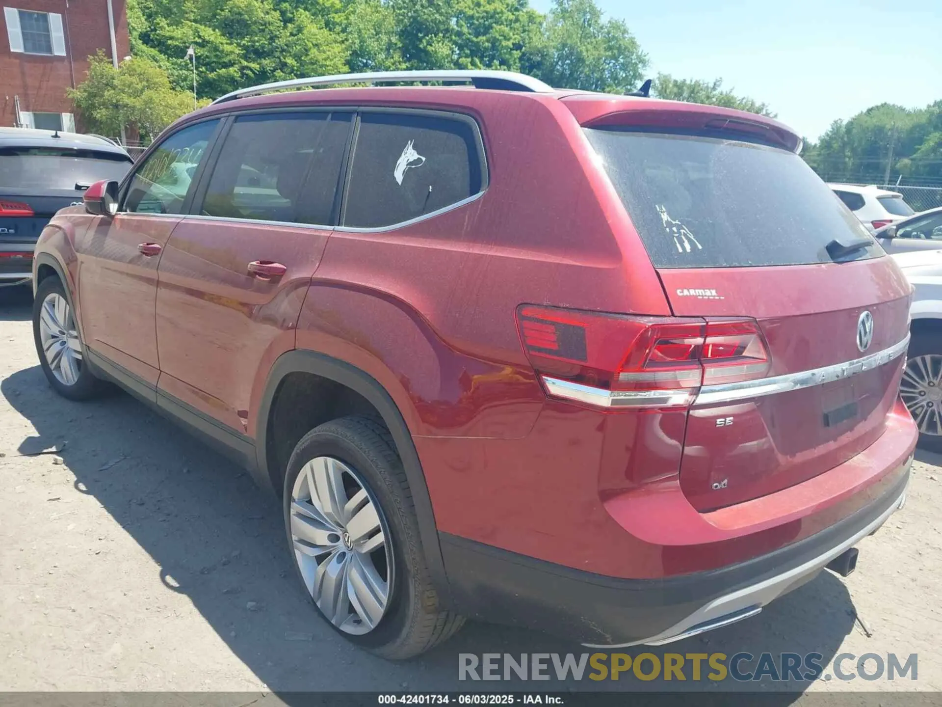 3 Photograph of a damaged car 1V2UR2CA4KC553905 VOLKSWAGEN ATLAS 2019