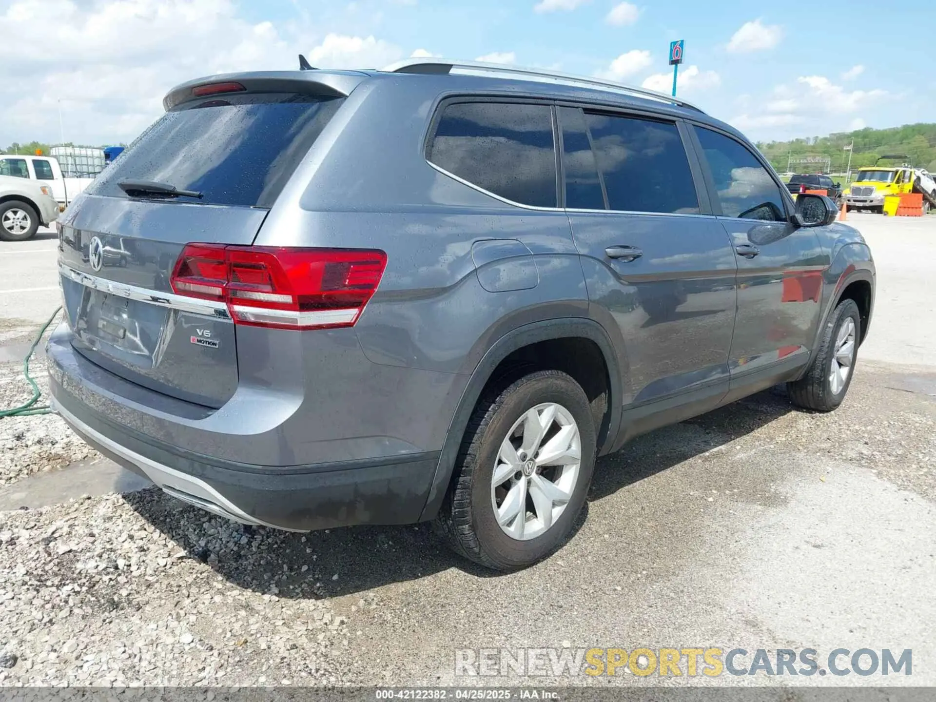 4 Фотография поврежденного автомобиля 1V2UR2CA4KC578691 VOLKSWAGEN ATLAS 2019