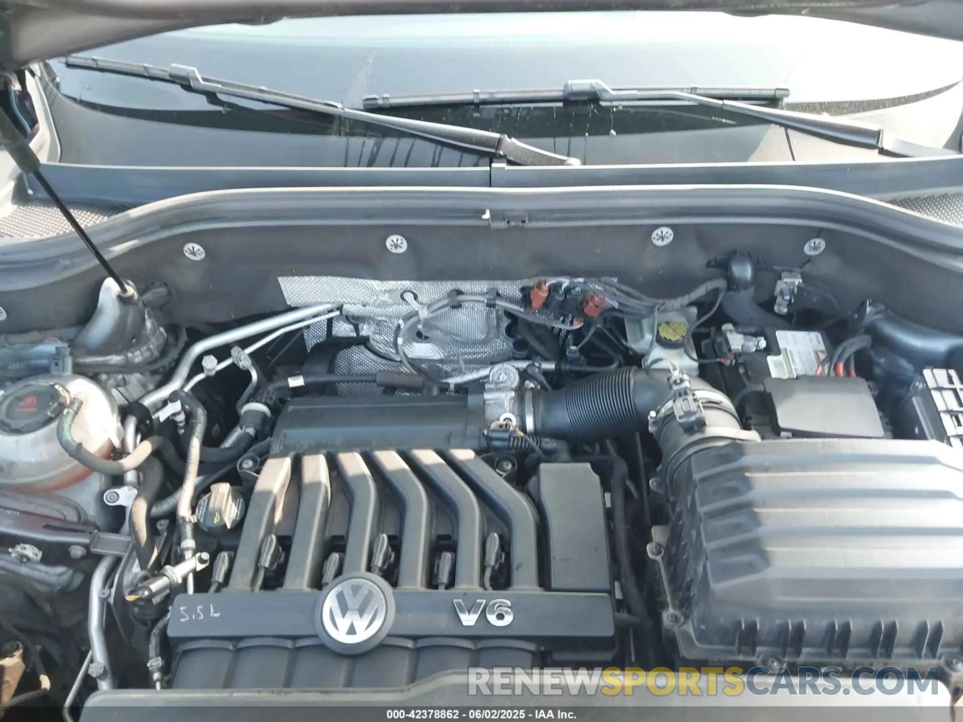 10 Фотография поврежденного автомобиля 1V2UR2CA4KC597211 VOLKSWAGEN ATLAS 2019
