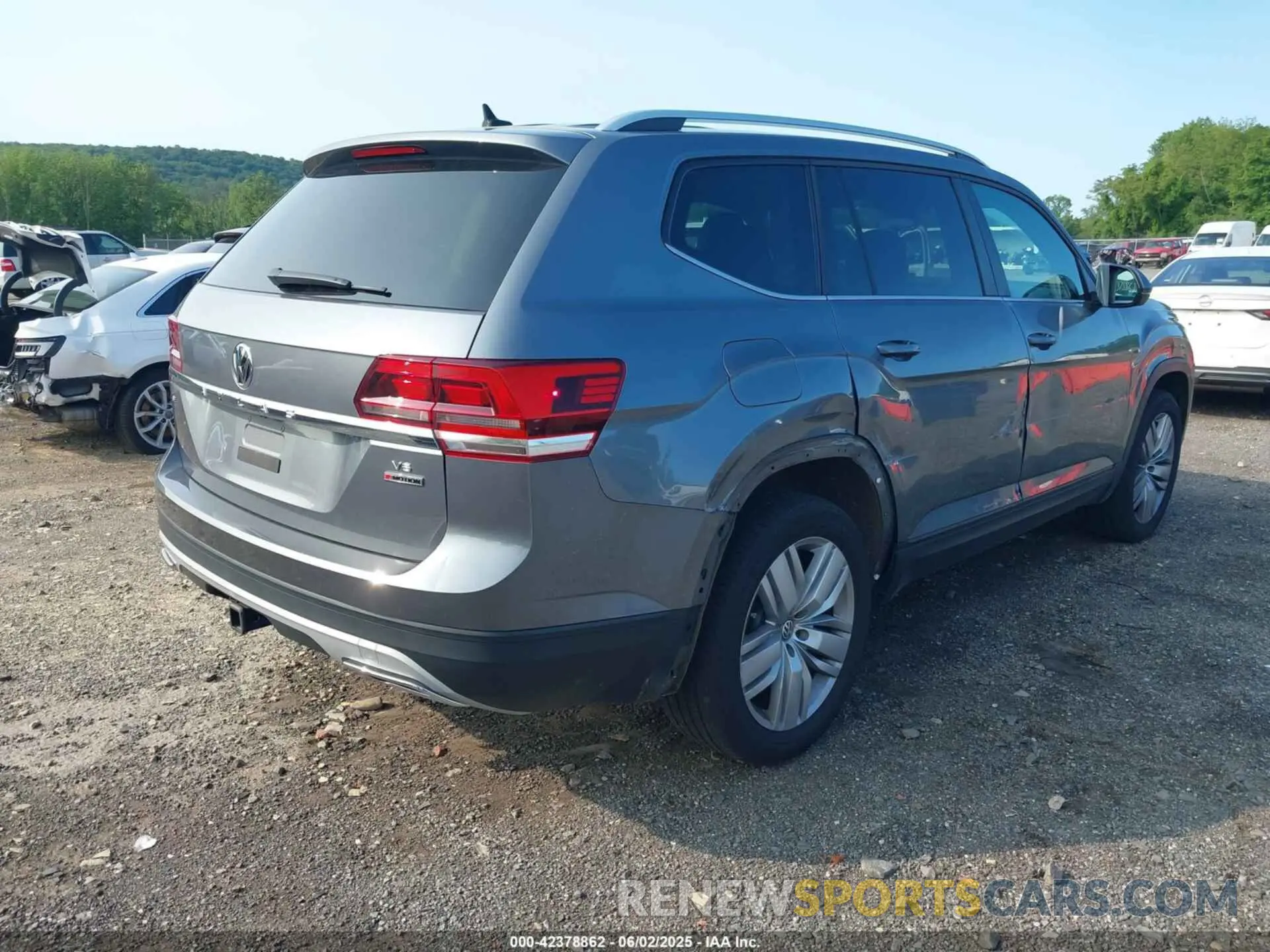 4 Фотография поврежденного автомобиля 1V2UR2CA4KC597211 VOLKSWAGEN ATLAS 2019