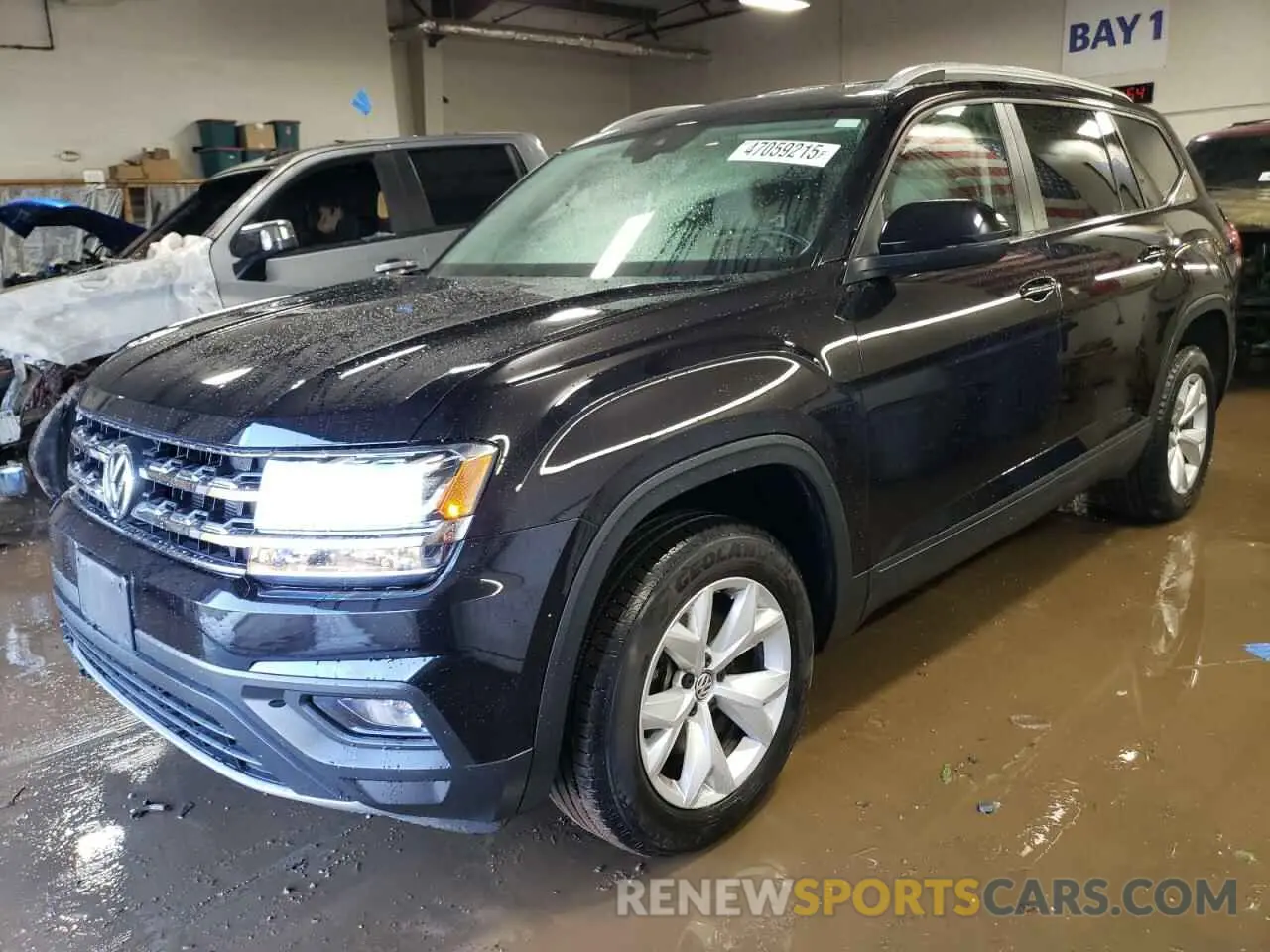 1 Photograph of a damaged car 1V2UR2CA5KC509346 VOLKSWAGEN ATLAS 2019