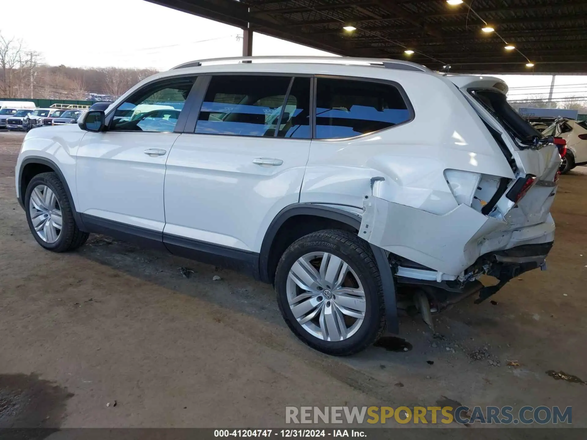 3 Фотография поврежденного автомобиля 1V2UR2CA5KC563441 VOLKSWAGEN ATLAS 2019