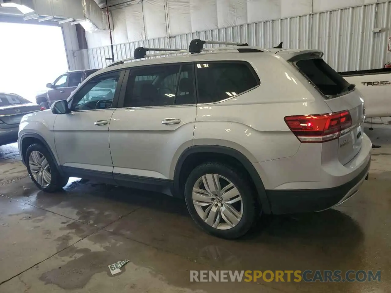 2 Фотография поврежденного автомобиля 1V2UR2CA5KC619801 VOLKSWAGEN ATLAS 2019