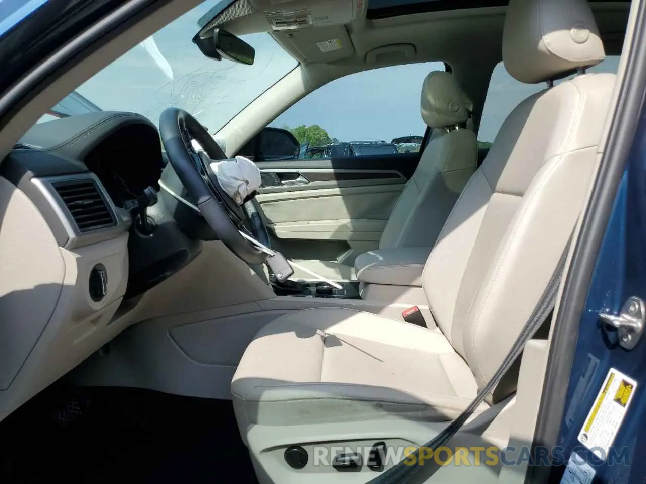 7 Photograph of a damaged car 1V2UR2CA6KC623887 VOLKSWAGEN ATLAS 2019