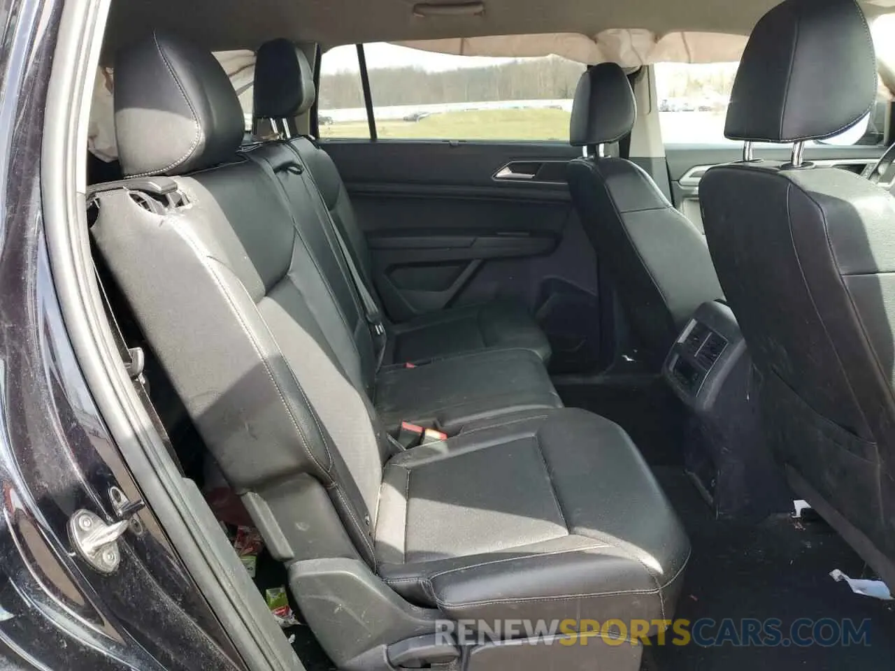 12 Photograph of a damaged car 1V2UR2CA7KC514595 VOLKSWAGEN ATLAS 2019