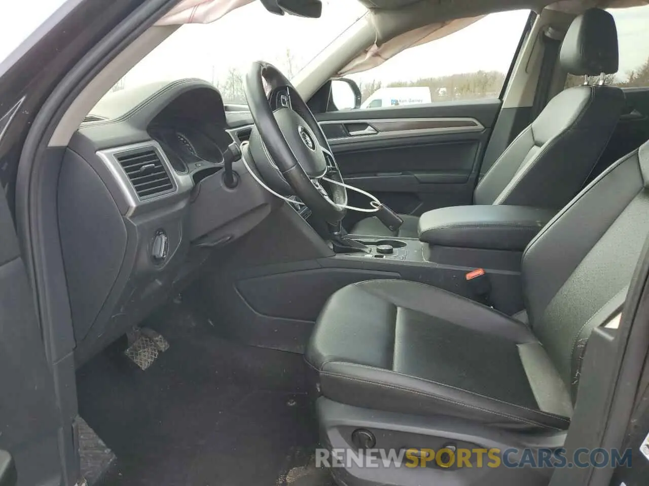7 Photograph of a damaged car 1V2UR2CA7KC514595 VOLKSWAGEN ATLAS 2019