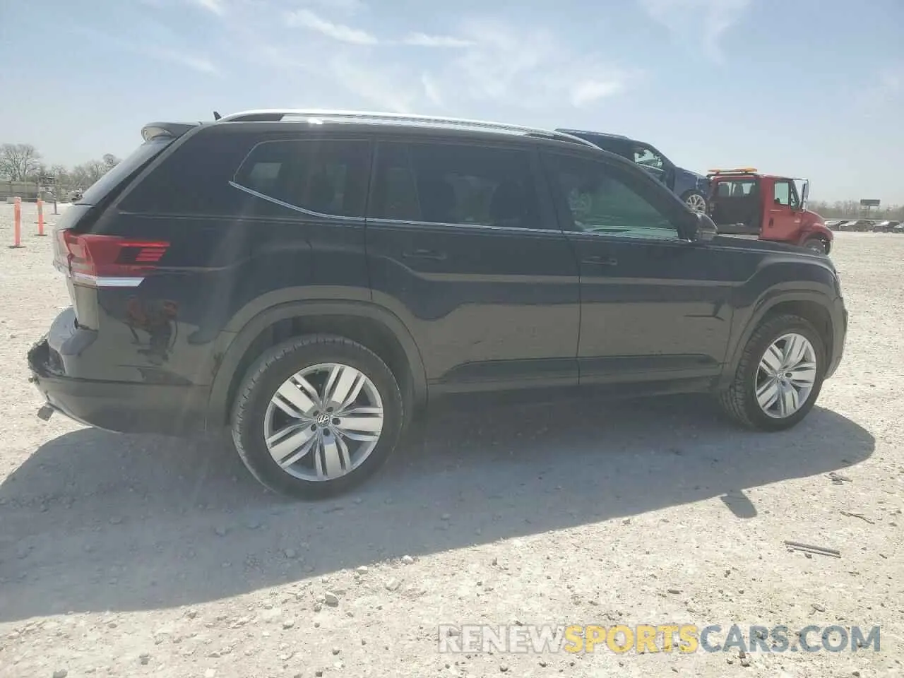 3 Photograph of a damaged car 1V2WP2CA8KC571144 VOLKSWAGEN ATLAS 2019