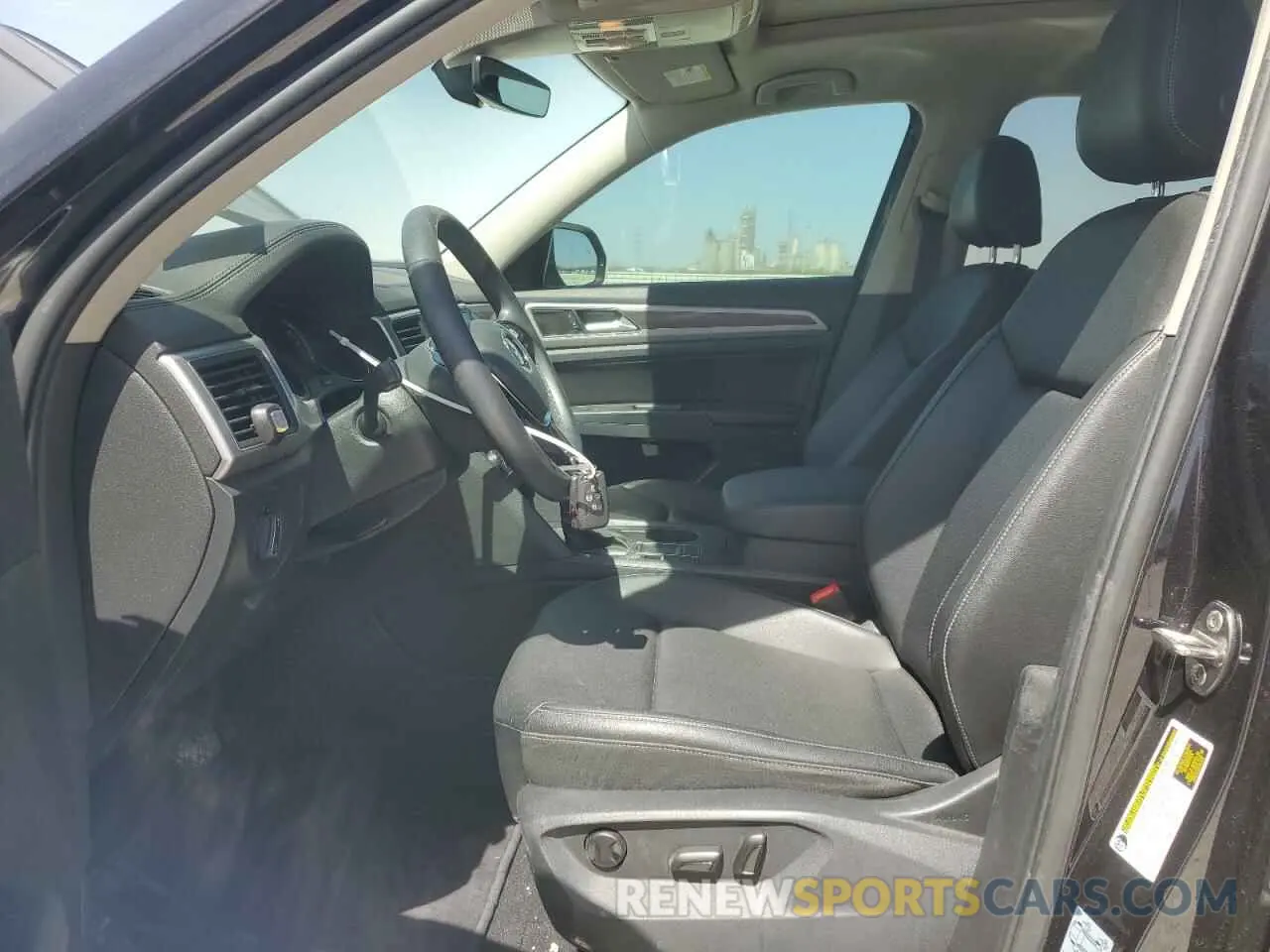 7 Photograph of a damaged car 1V2WP2CA8KC571144 VOLKSWAGEN ATLAS 2019
